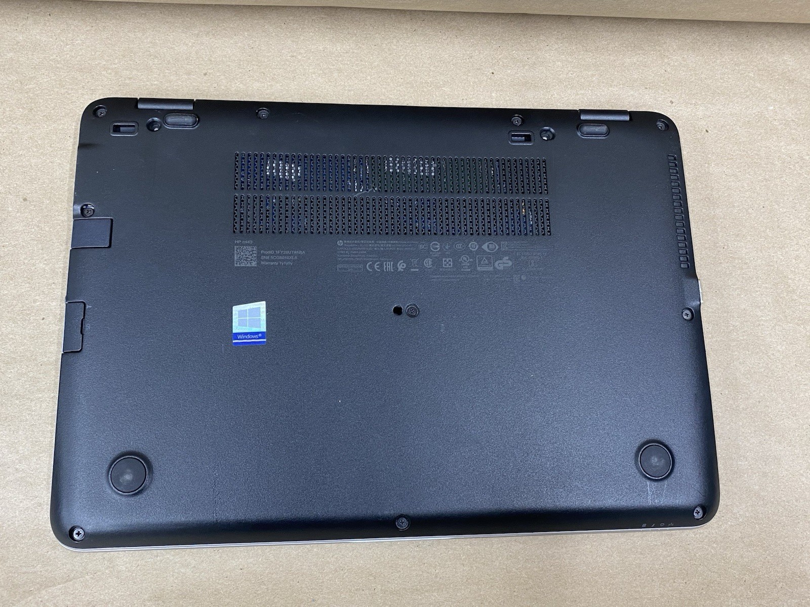 HP mt43 – 14″ FHD – AMD PRO A8-9600B – 4GB – 128GB – Win 10 – READ