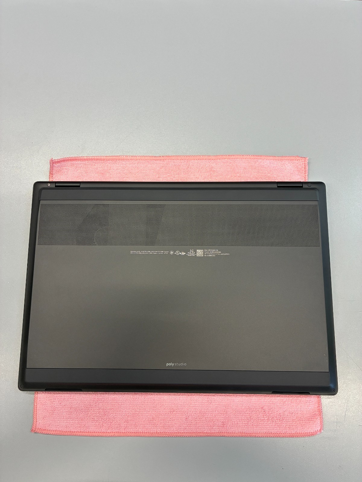 HP OmniBook X Flip 16 16″ (3K,OLED) Ultra 9 288V / 32GB RAM / Arc 140V / 2TB SSD