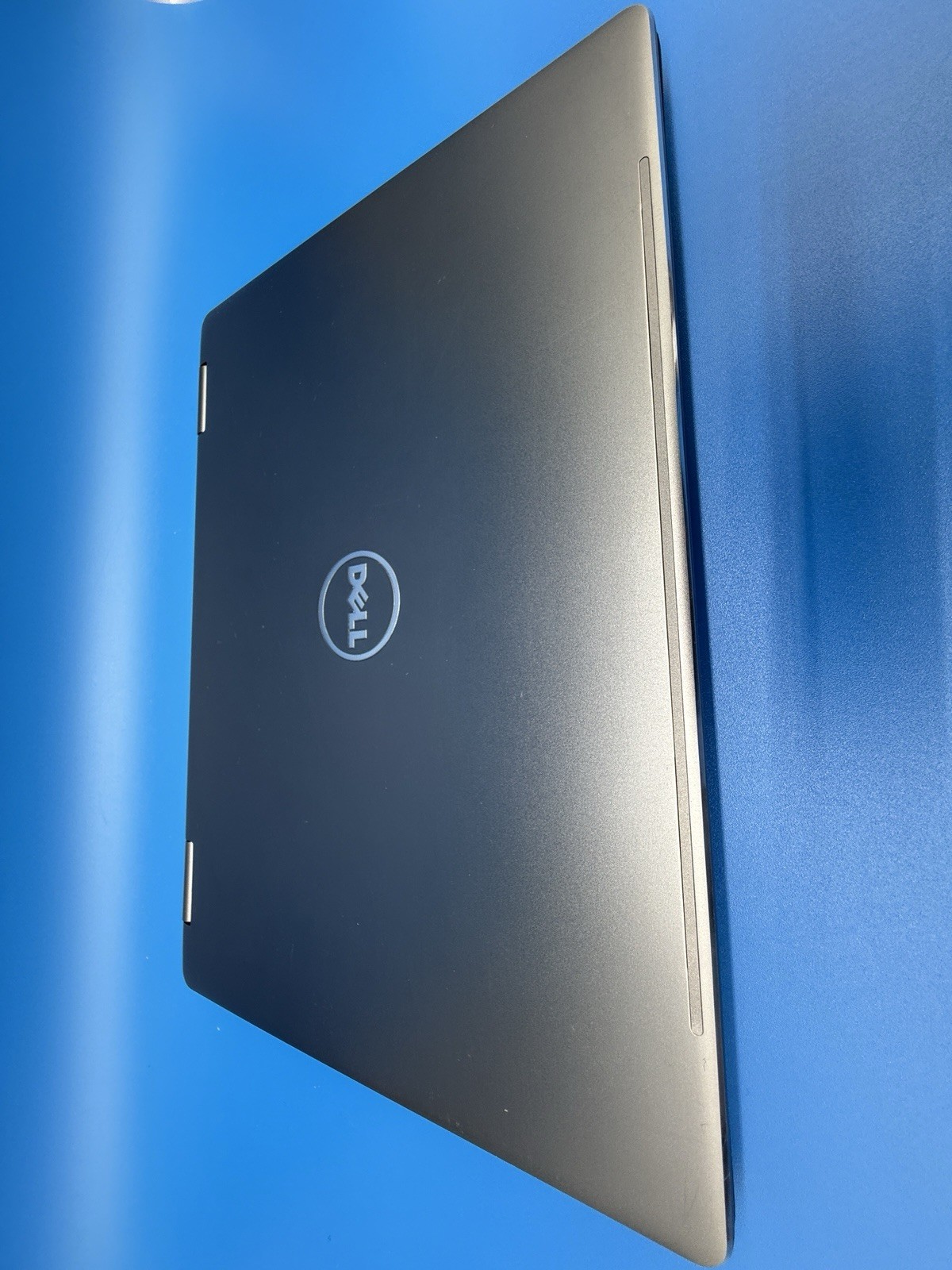 Dell Inspiron 7375 13.3” Touch Ryzen 5 2500U 8GB 238GB SSD Win 11 Pro