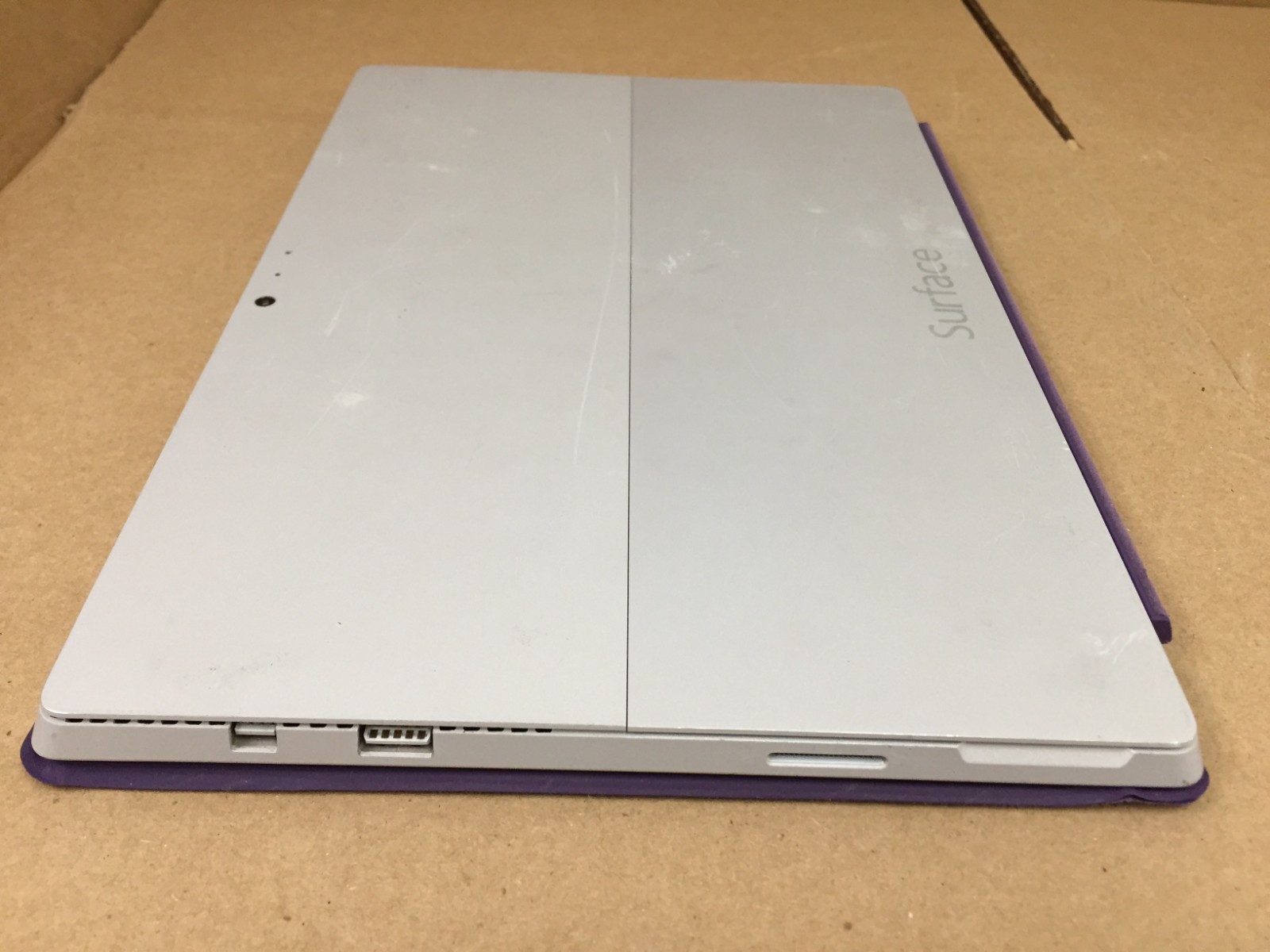 Microsoft Surface Pro 3 12″ i5-4300U 8GB RAM 256GB SSD w/KB No AC -Cracked