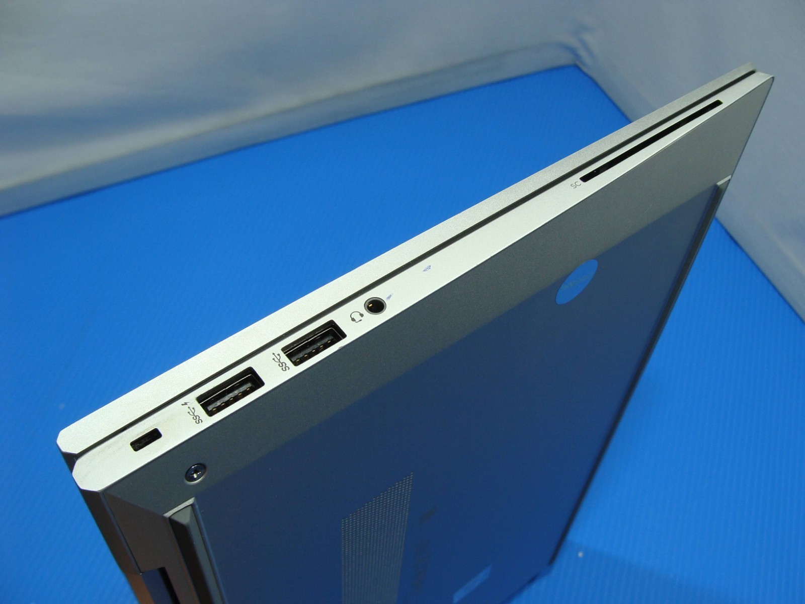 HP EliteBook 840 G8 14″ FHD vPRO i7-1185G7 3GHz 12GB 256GB SSD Windows 11 Pro
