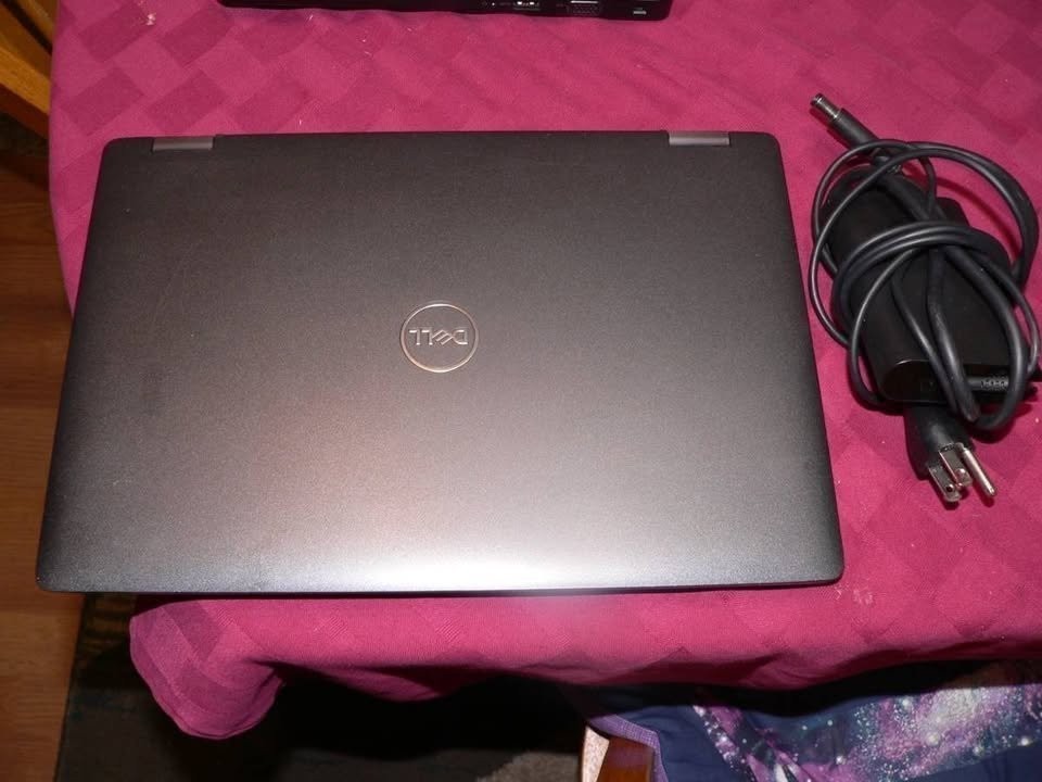 Dell Latitude 5300 2-in-1 Touchscreen Flip Screen Windows 11