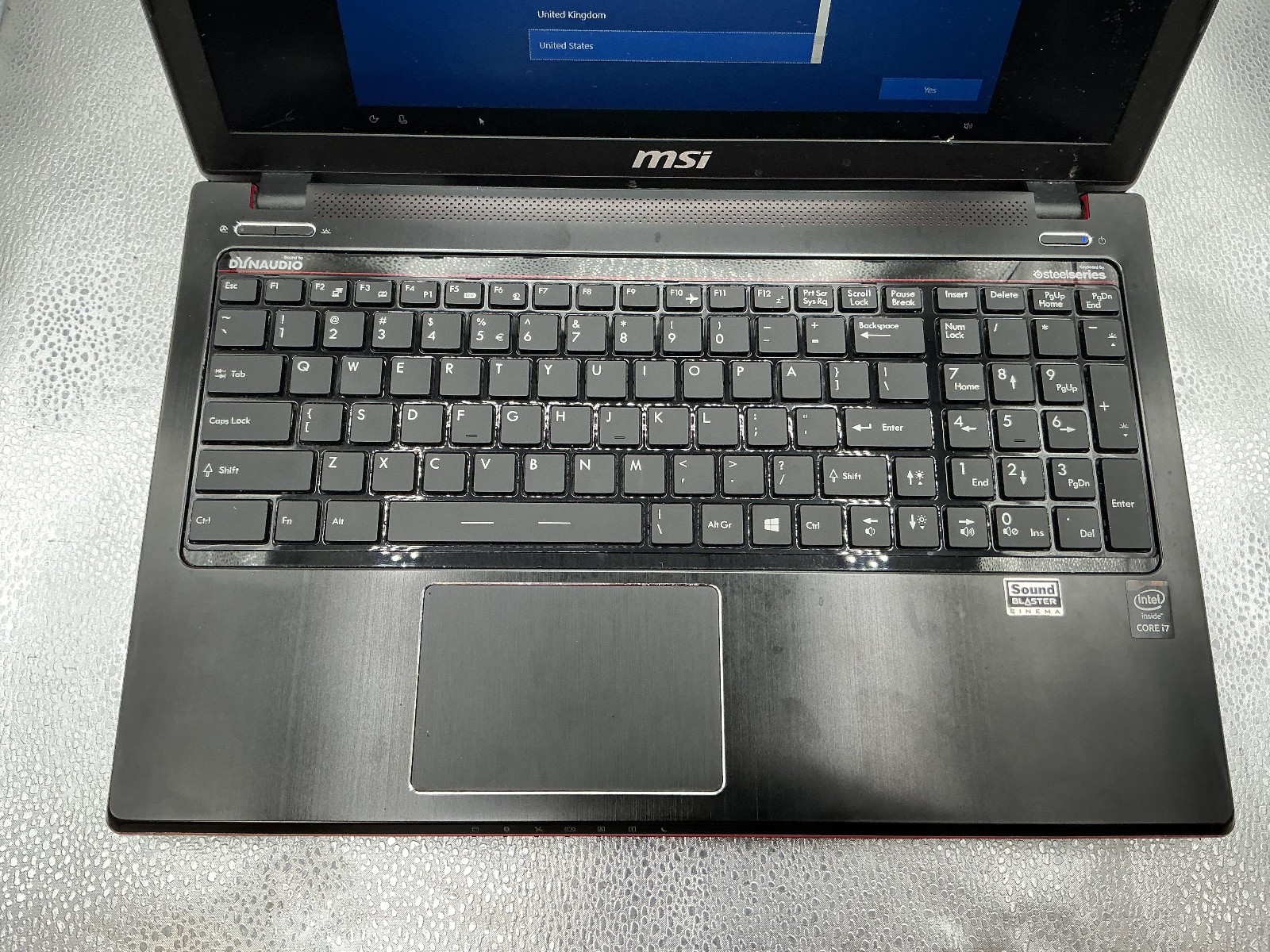 MSI GE 60 2PE APACHE PRO, i7-47 10HQ @ 2.5GHz, 16GB, 500G SSD, GTX 860M, Win 10.