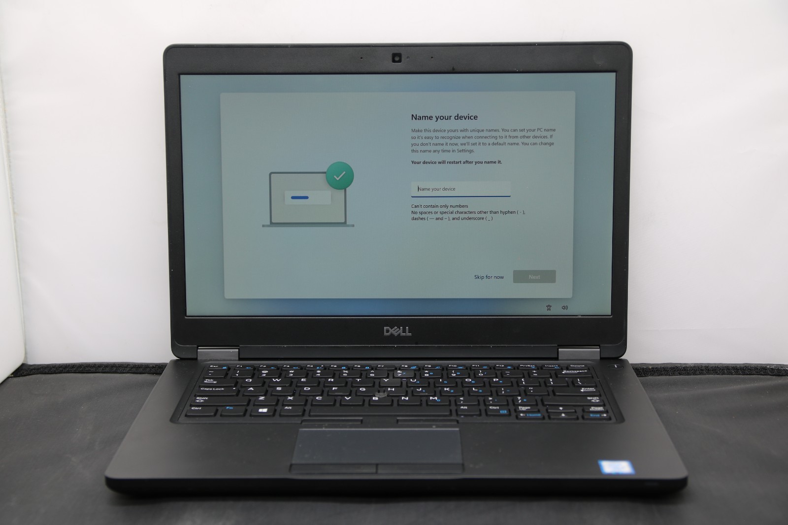 Dell Latitude 5490 – i5-8350U – 8GB, 128GB, Black, Windows 11 Pro + Adapter