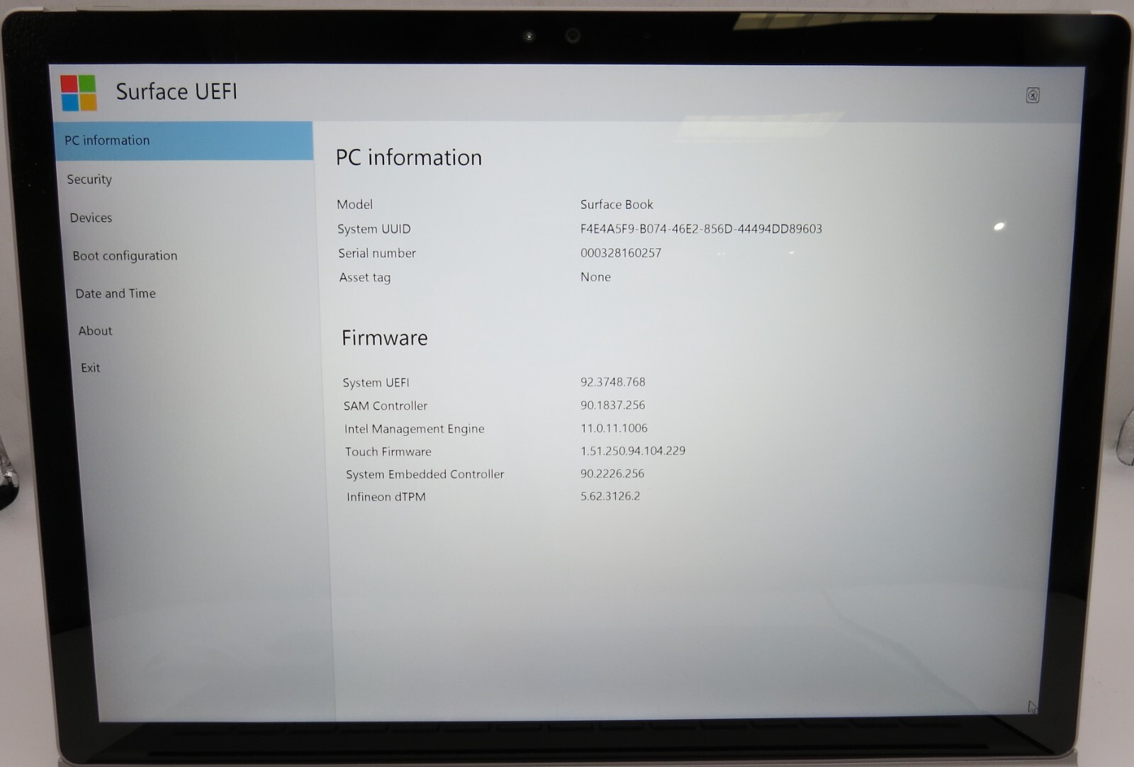 Microsoft Surface Book-13.3″-i7-6600U@2.6GHz-8GB RAM-256GB internal-NO OS *READ*
