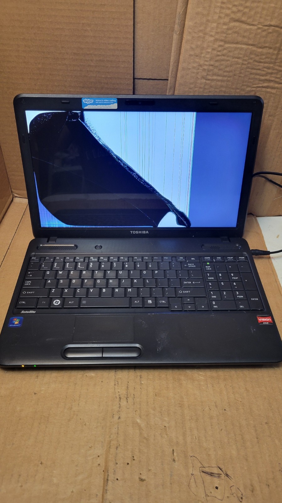 Toshiba Satellite C655D-S5130 15.6” Laptop – Screen Damage For Parts or Repair –