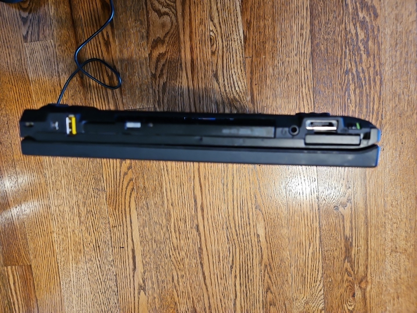 Lenovo ThinkPad T410 i5-M560 14″ 4gb/320gb HDD. Win XP pro. Issues