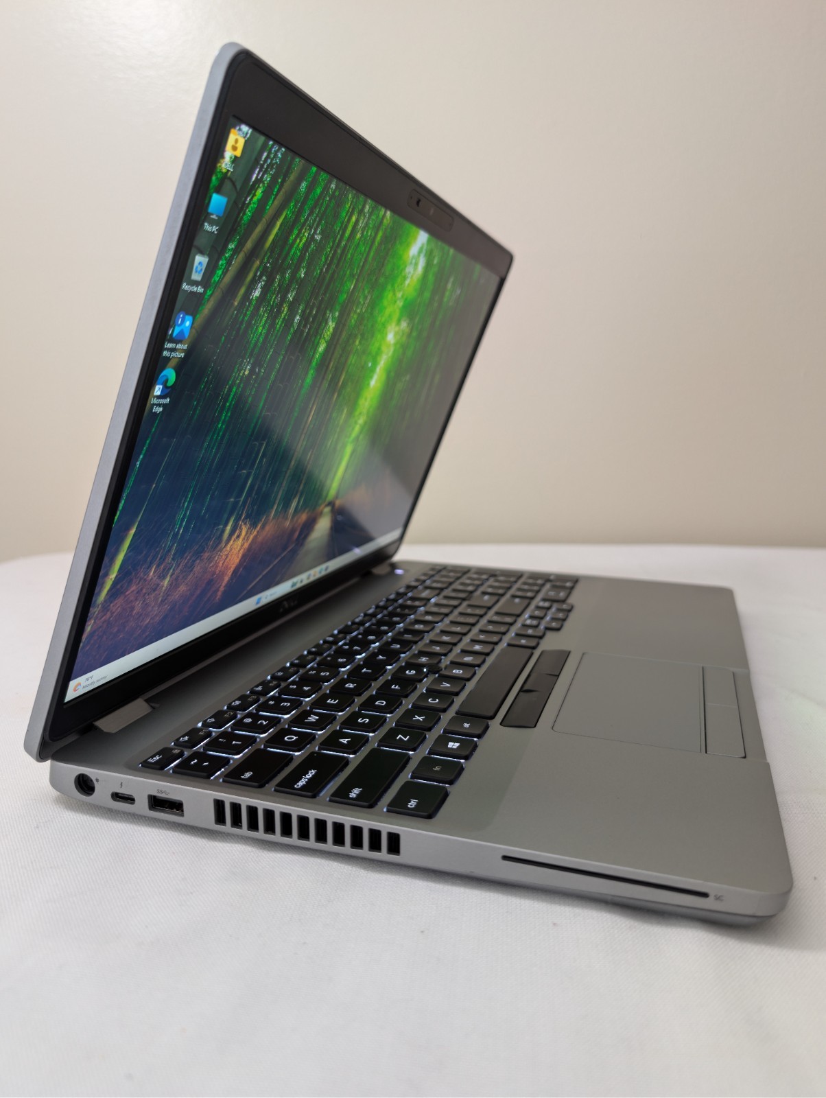 Dell Precision 3550 15.6″ Laptop – Intel i7, 16GB RAM, 256GB SSD, NVIDIA Quadro