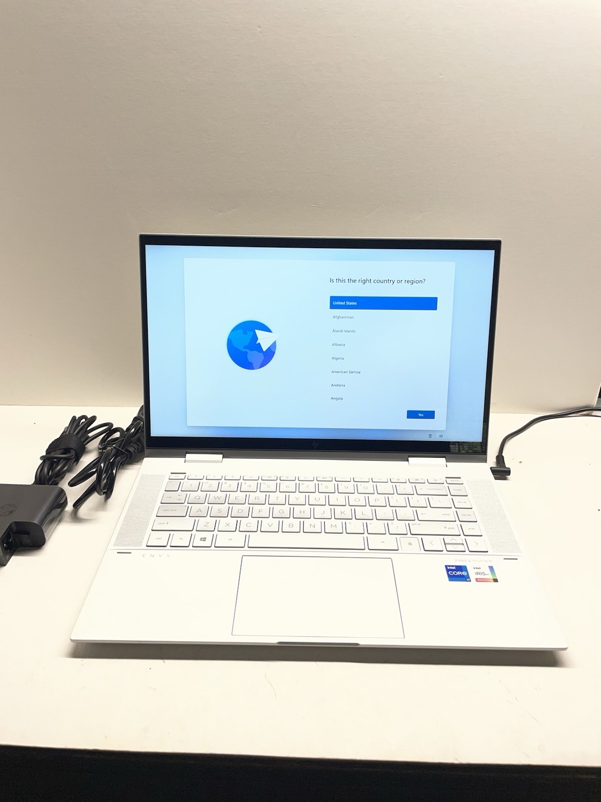 Hp Envy X360 Touchscreen Laptop I-7 11th Gen 2.8 Ghz, 16 Gig Ram, 512 NVMe SSD
