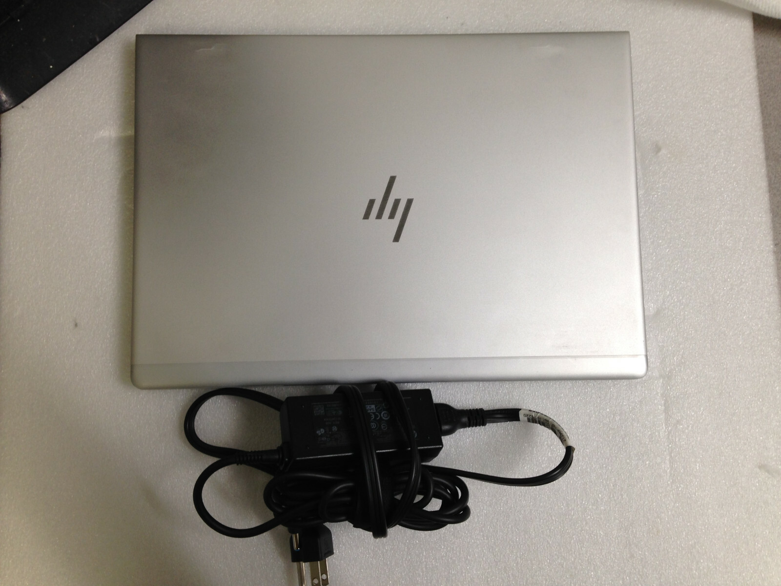 HP EliteBook 840 G5 Intel Core i7-865OU CPU@1.90GHz 16GB 512GB SSD w/AC Adapter