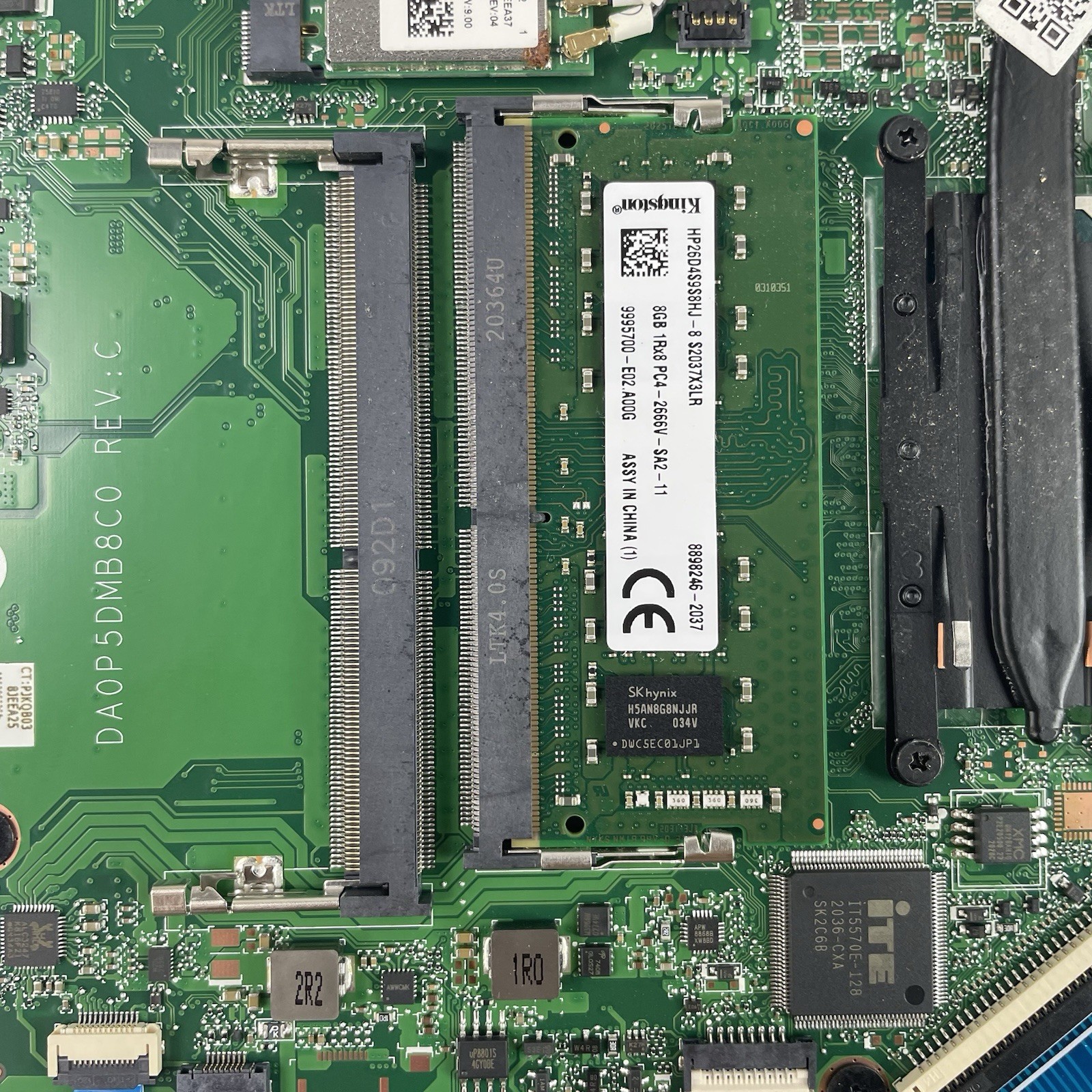 HP 15-dy1051WM 15.6″ i5-1035G1 1.00 GHz 8 GB RAM No SSD/OS/AC – Bad Bottom