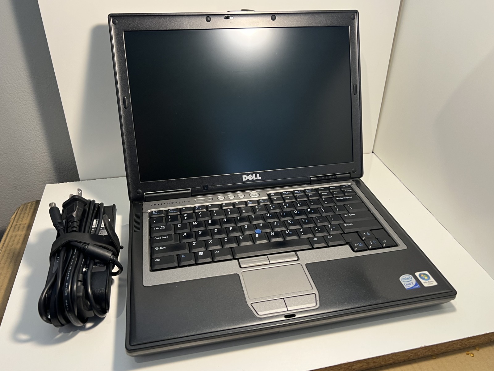 Dell Latitude D630 Core2 Duo T7500 2GB RAM 80 GB HDD Windows 10 AC adapter