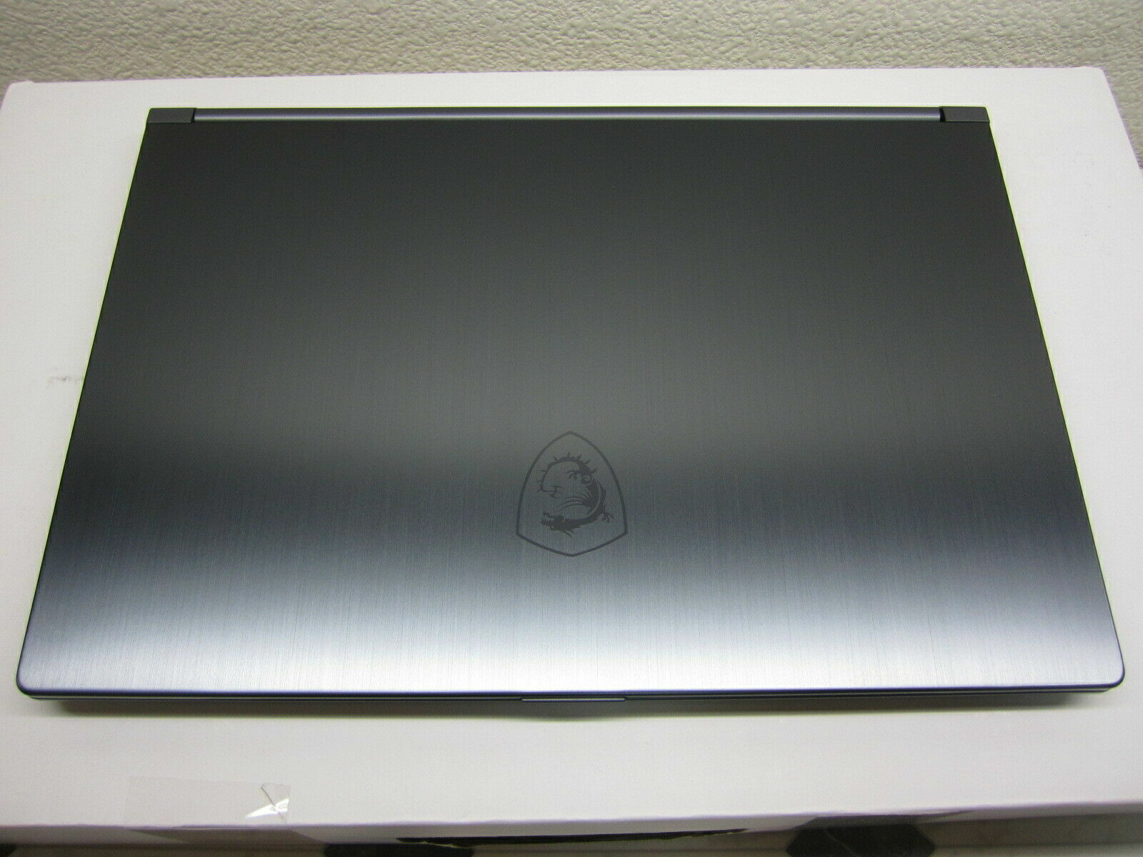 MSI Modern 14 A10RAS-883 Laptop i7-10510u 512GB SSD 8GB 2GB MX330 14″ FHD 6072