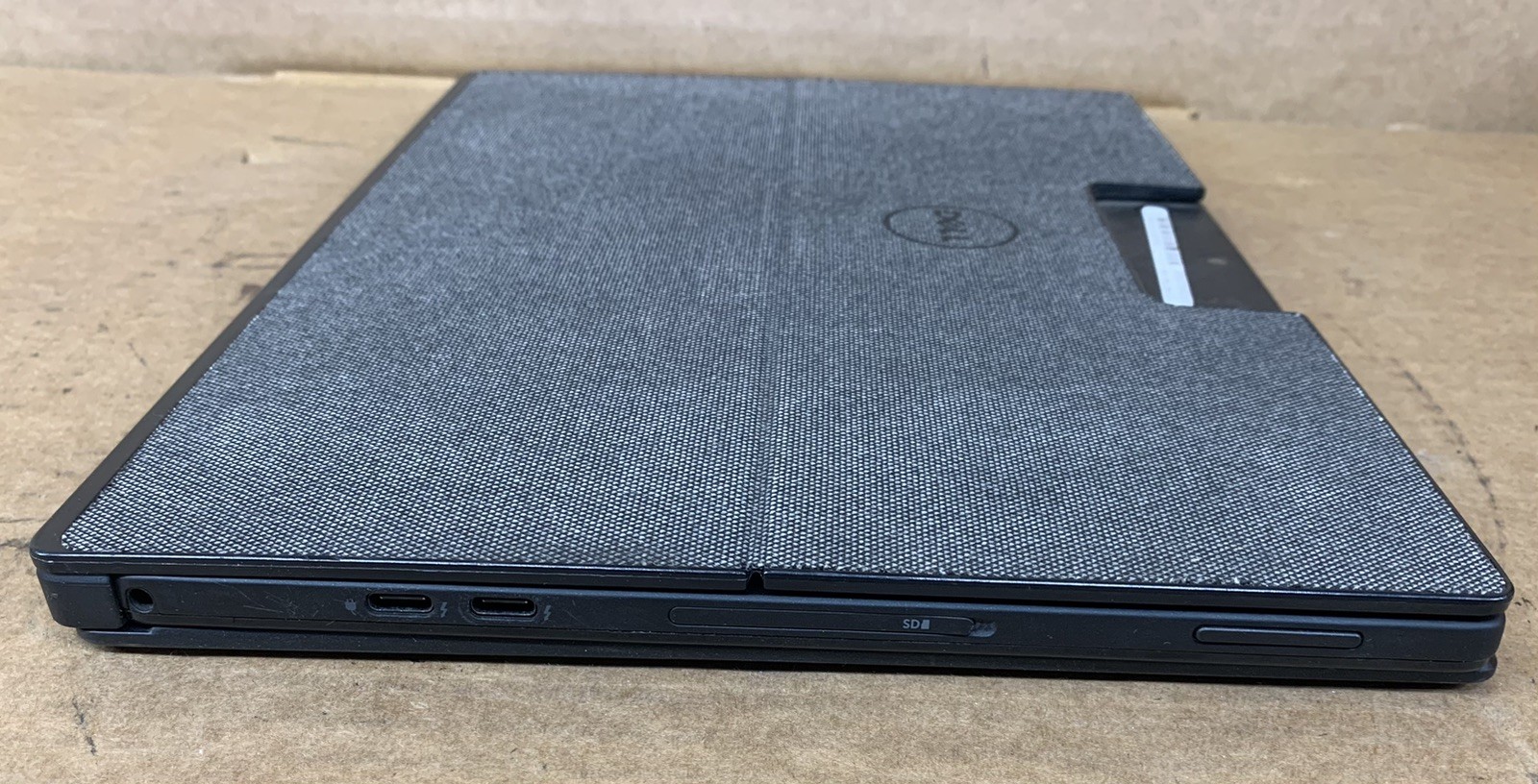 Dell Latitude 7275 Intel m7-6Y75@1.20GHz 8GB RAM 128GB SSD WIN 10P *READ*
