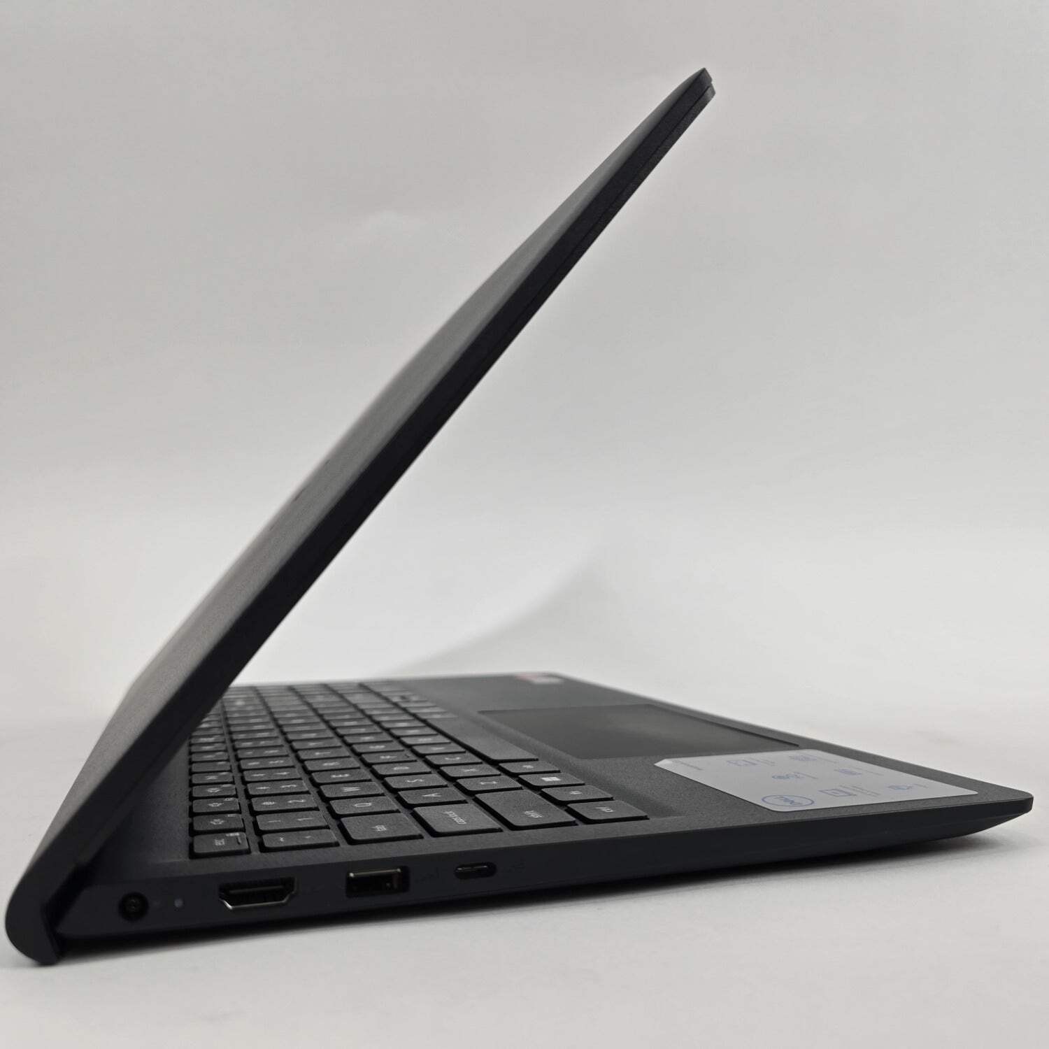 Dell 15 15.6″ Ryzen 7 7730U 2.0GHz 16GB RAM 1TB SSD