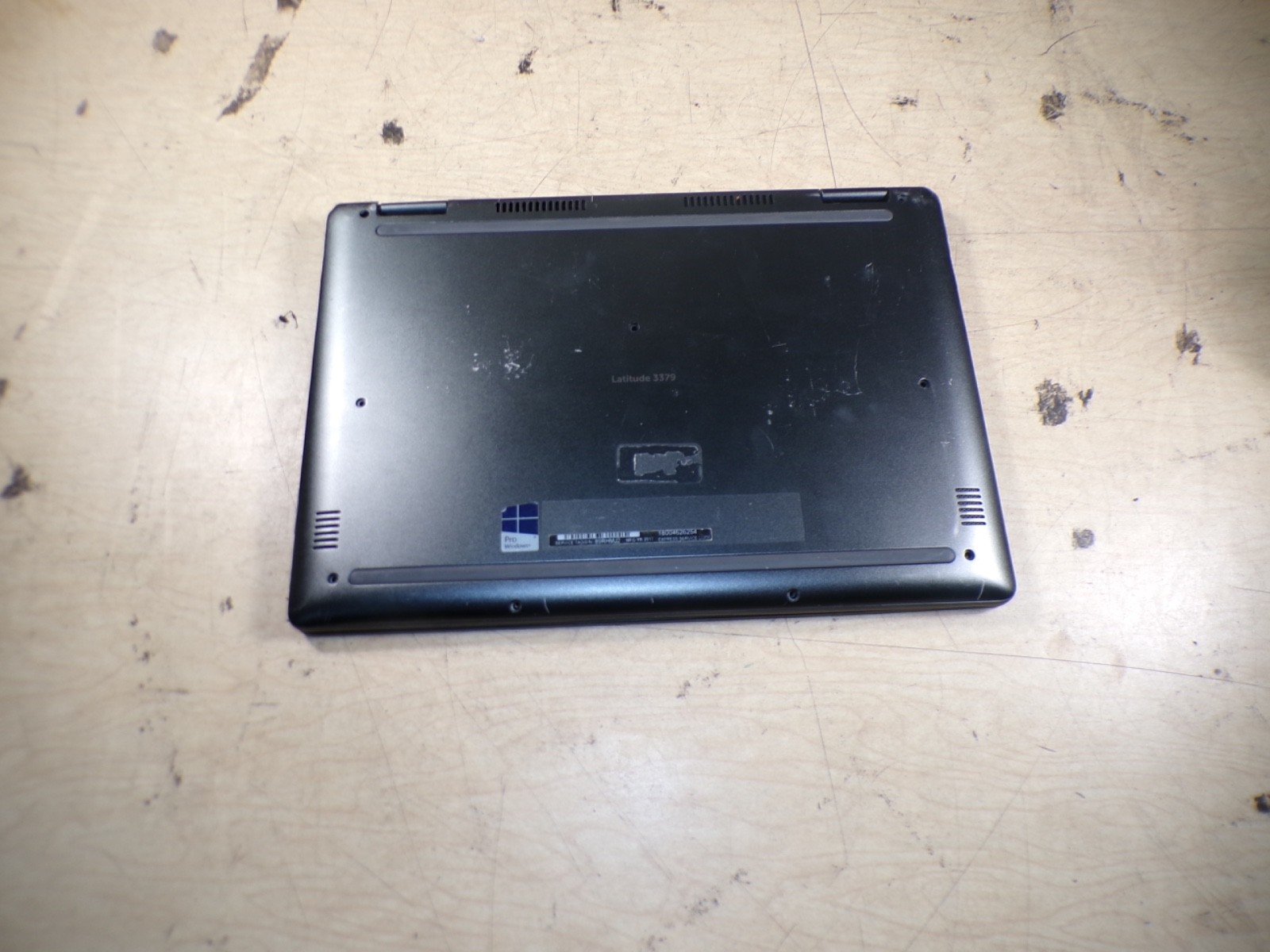DELL LATITUDE 3379 INTEL CORE I3-6100U 2.30GHZ 8GB RAM **NO HD/ NO CADDIE/ NO OS