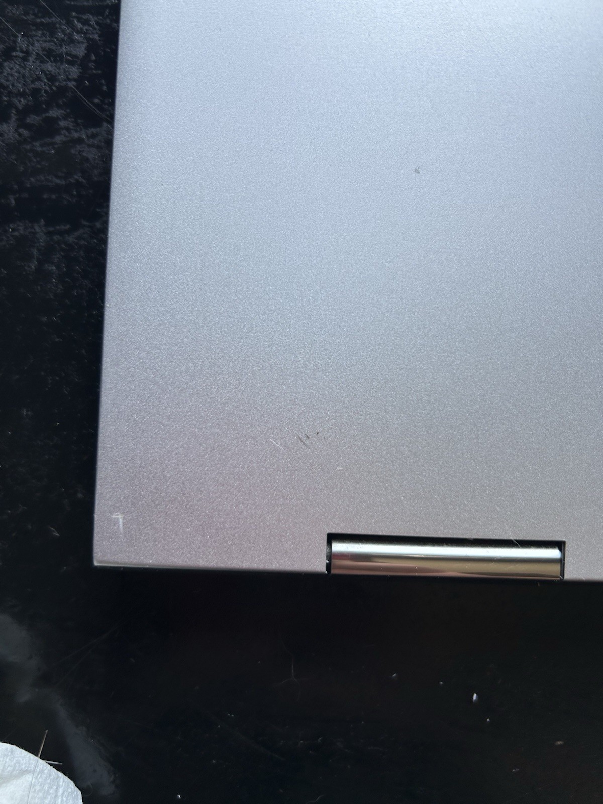 HP ENVY 15.6″ i7 16GB RAM 1TB SSD Silver FHD 1920×1080 w/ Charger