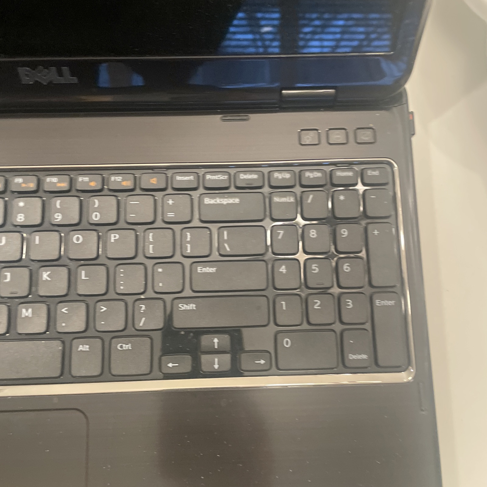 Dell Inspiron N5110 Sold As Is. Turns On