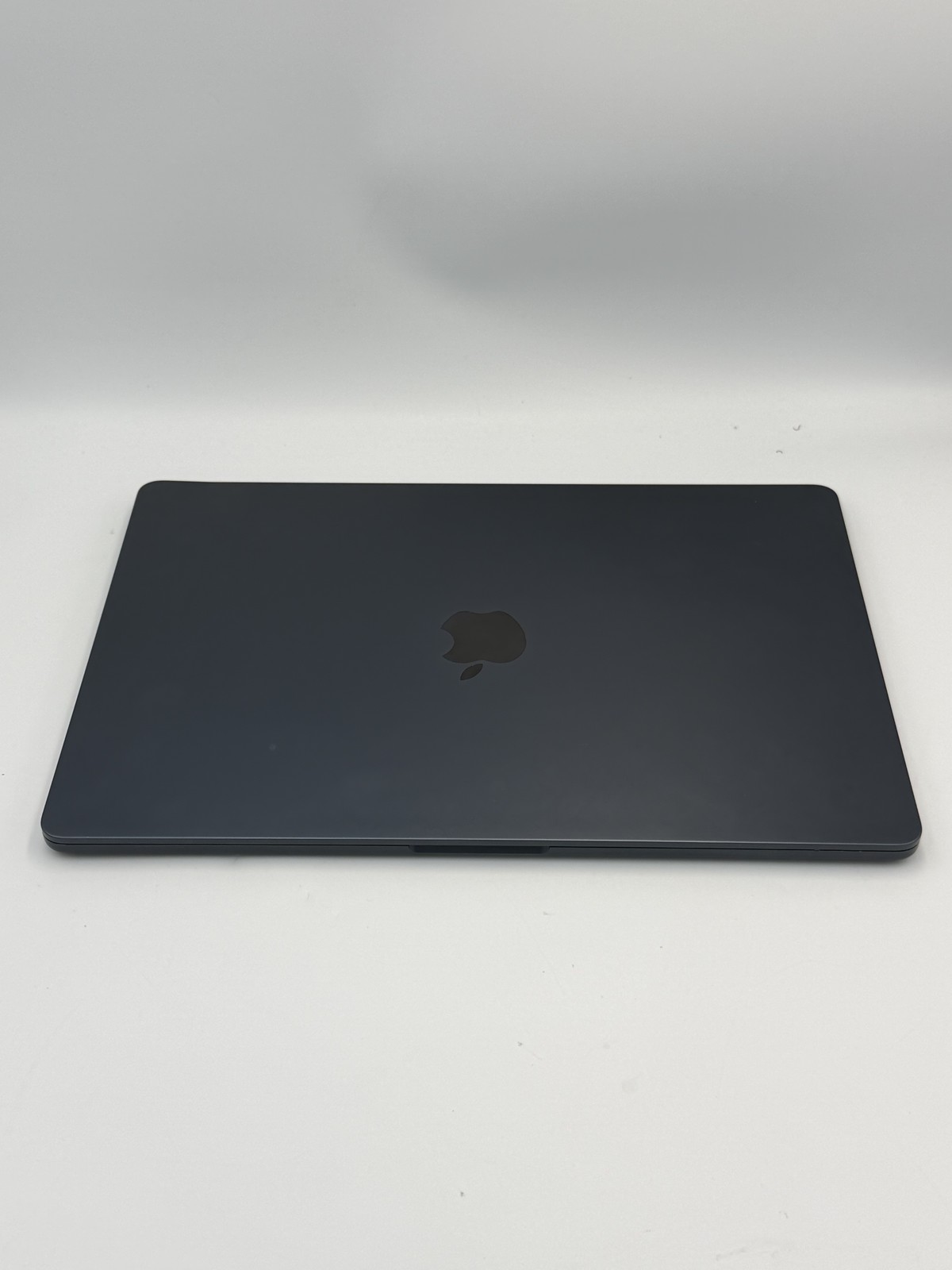 Apple MacBook Air (15-inch) [M3] (2024) M3 8-Core 16GB RAM 512GB SSD