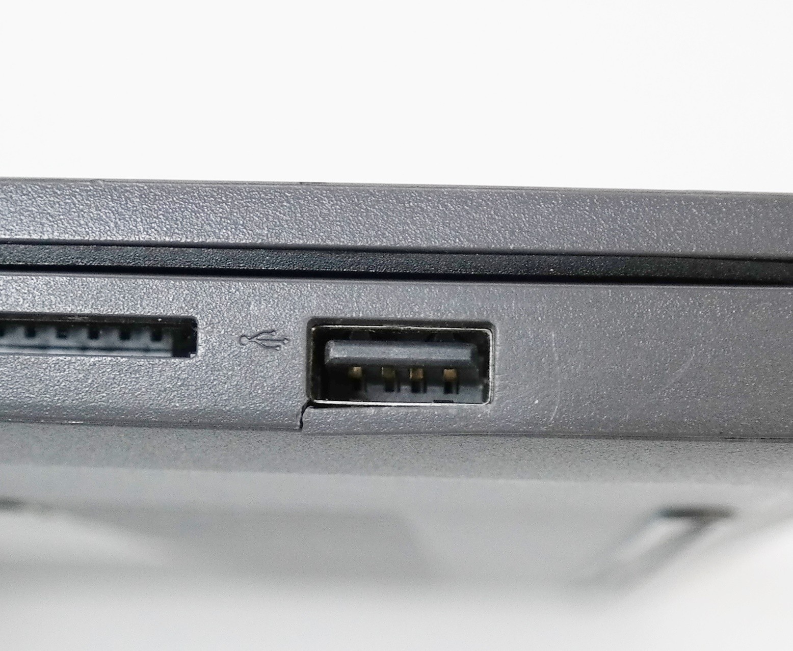 Lenovo Ideapad 3 15ITL6 15.6″ Core i5-1135G7 2.4GHz 8GB 512GB Arctic Grey