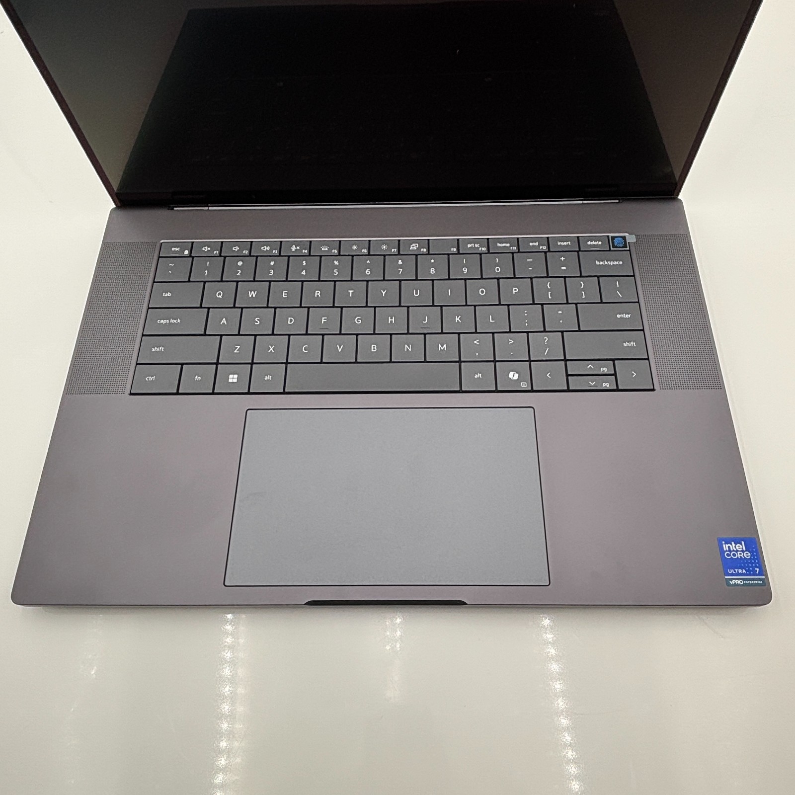Dell Pro Max 16 Premium 16″ Intel Core Ultra 7 64GB RAM 1TB SSD RTX Pro 3000 BW