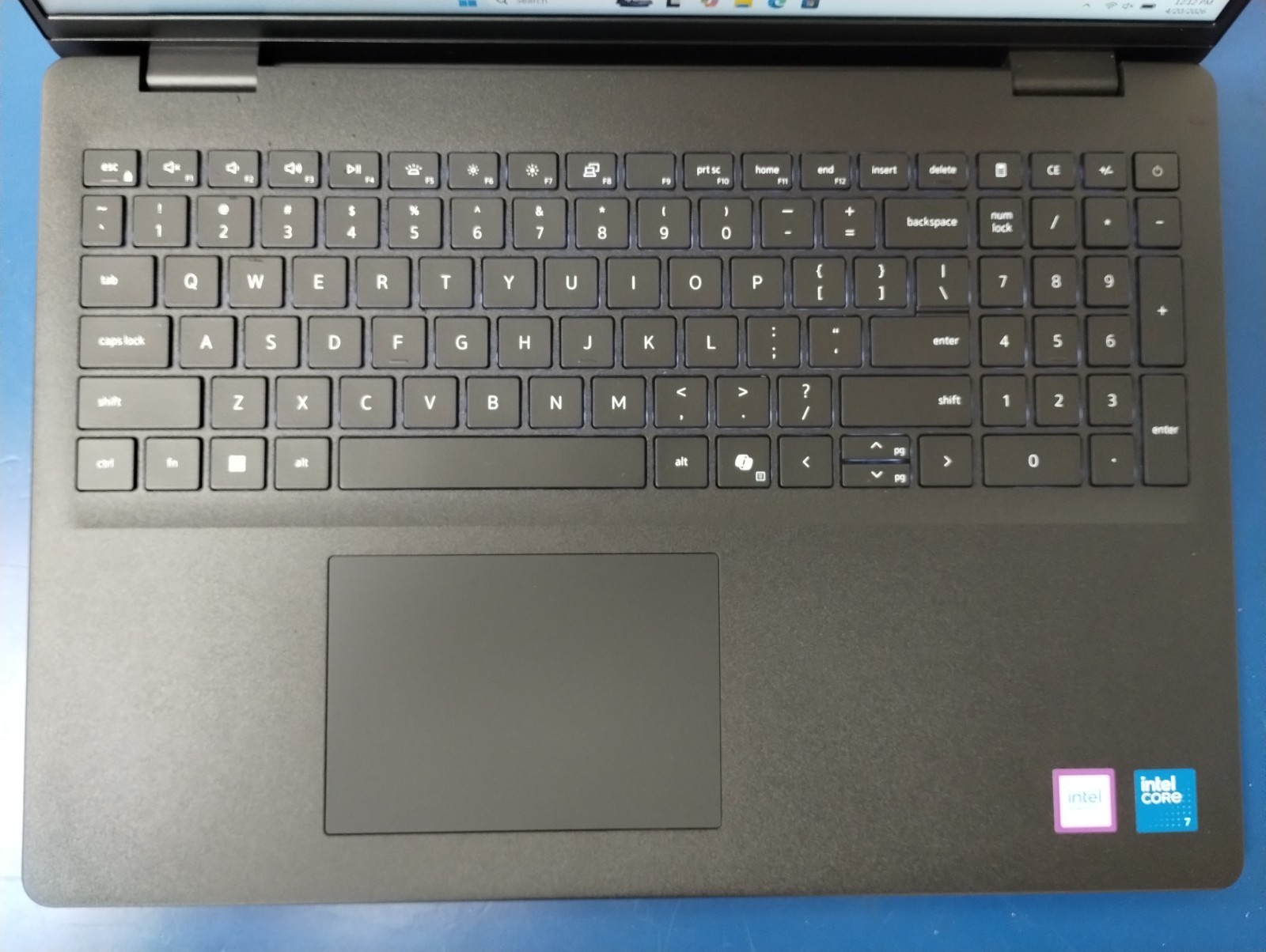 DELL 16 DC16250 MRYT3 Intel Core 7-150U, 1.80 GHz, 16 GB RAM, 1 TB NVMe