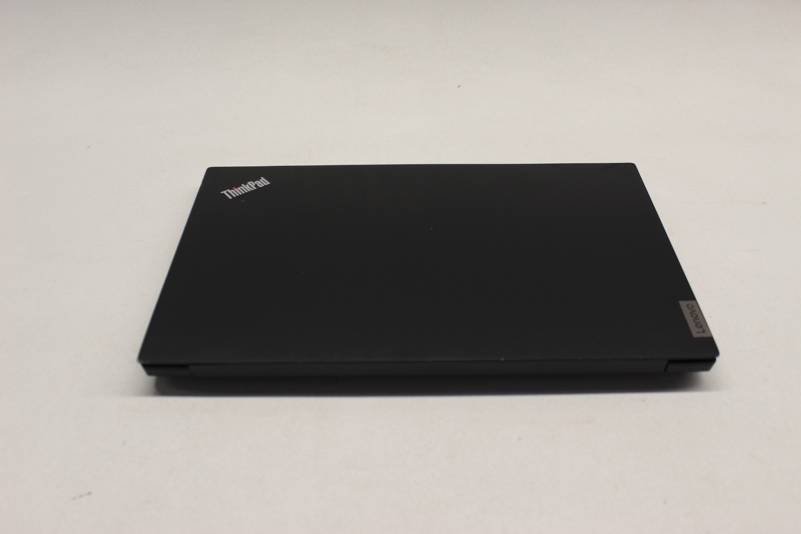 Lenovo Thinkpad E15 G4 AMD Ryzen 5 5625U 256 NvME 16GB DDR4 Win11home * See Desc