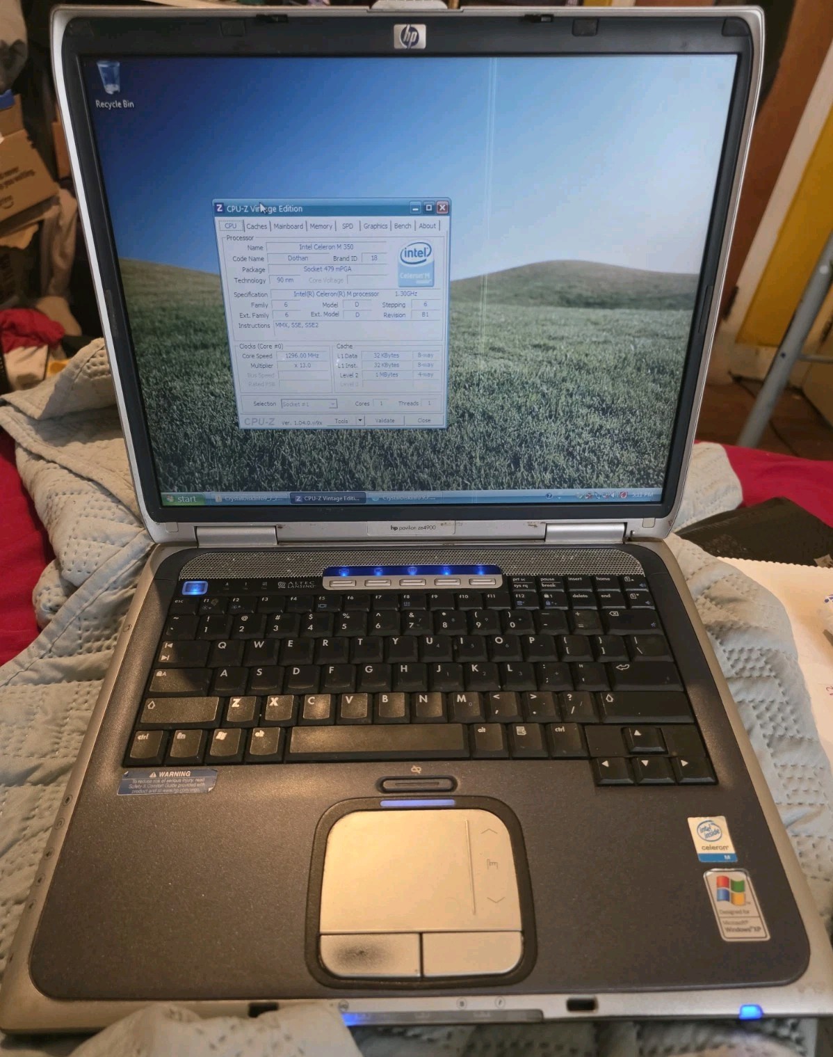 HP Pavilion Ze4900 Celeron M 1.3GHz 256MB DDR 40GB HDD (Read Description)