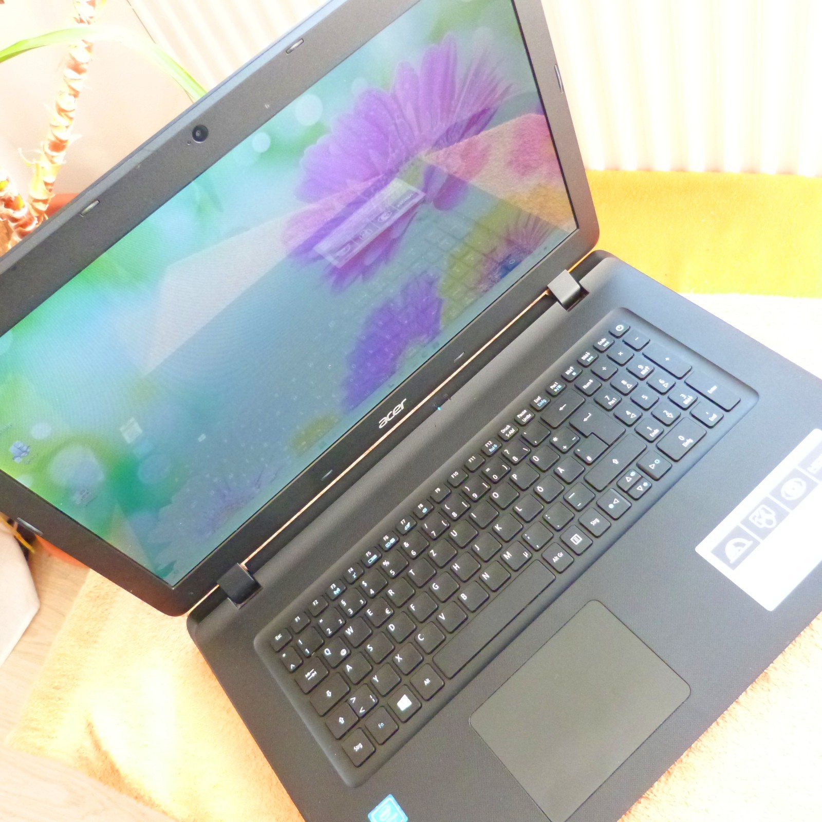 XXL LOT Acer ES1 732 Business UltraBook 17″ l 1TB SSD HDD Windows 11 l HDMI