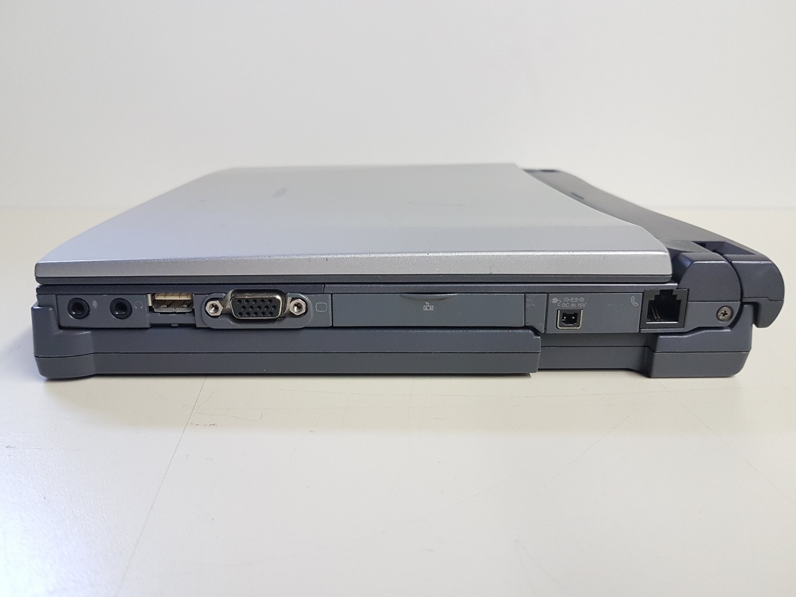 Toshiba Portégé 3480CT Pentium III 600 192MB 10GB Windows 98 SE + MORE *READ*