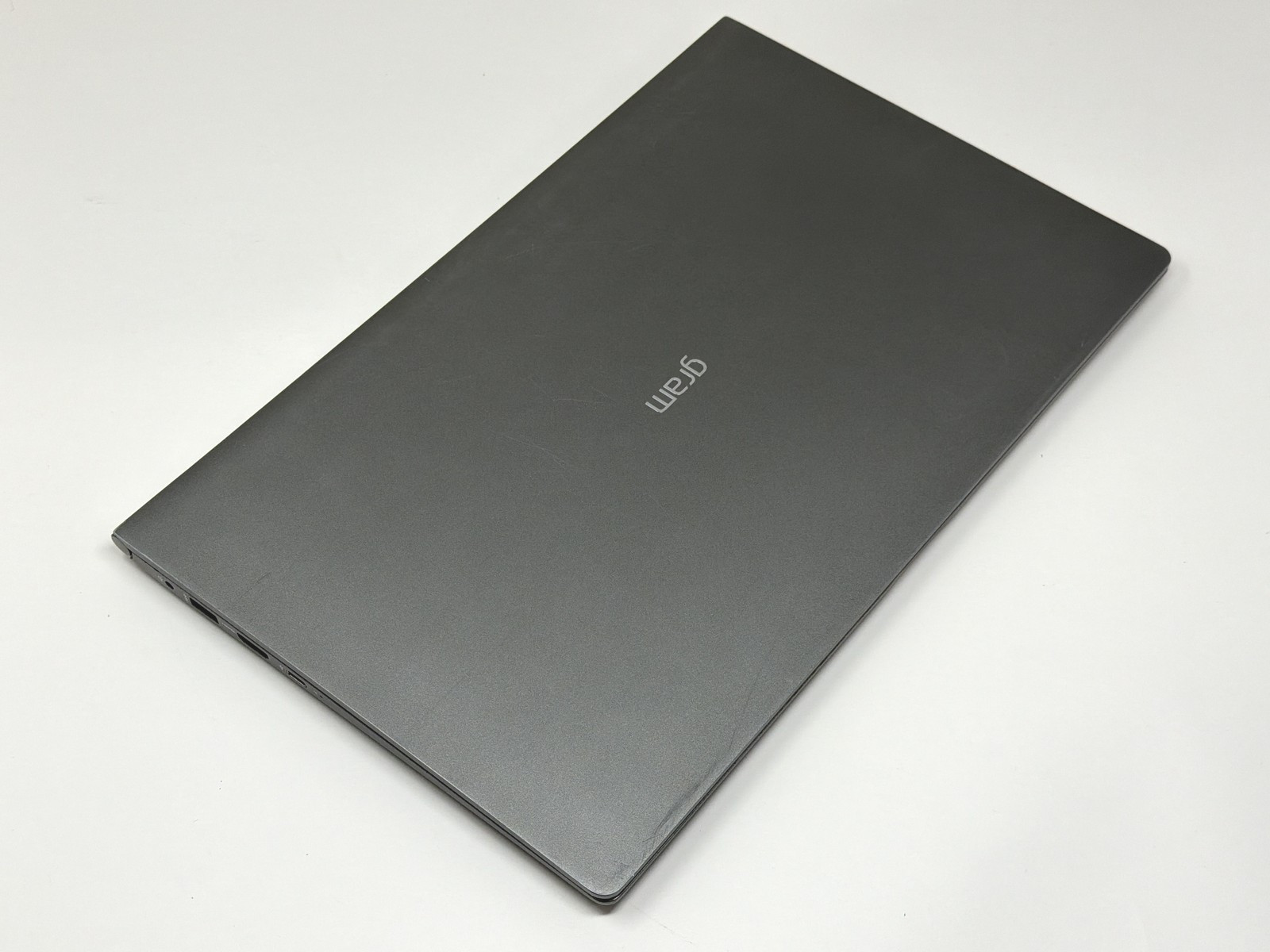 LG Gram 15Z980 Intel Core i7 8GB RAM 512GB SSD 15in Laptop Dark Silver Used