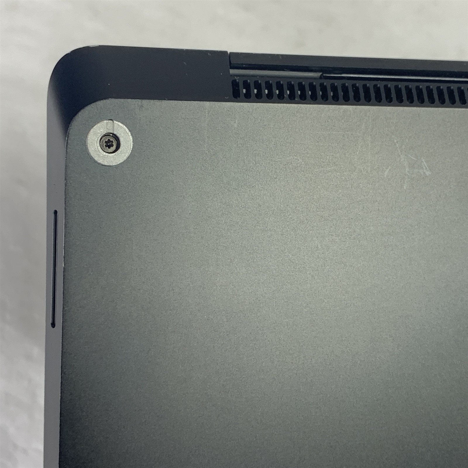 Microsoft Surface Laptop 5 1951 13.5″ i5-1245U 1.6GHz 16GB 256GB NVMe SSD -Win11