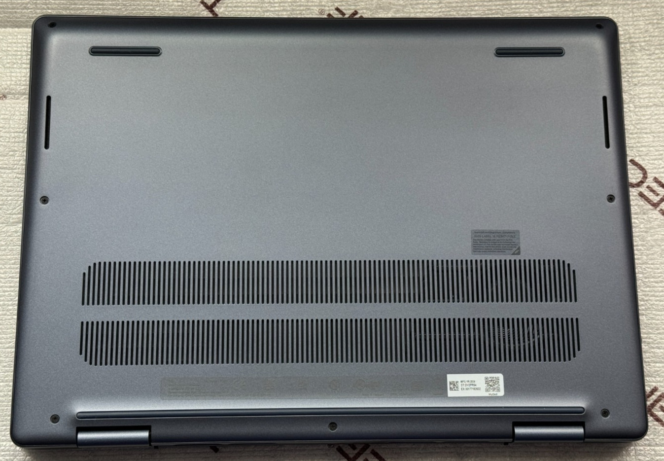 Dell Inspiron 7445 14″ 2K 2-in-1 Touch Laptop Ryzen 5 8640HS 8GB RAM 512GB SSD