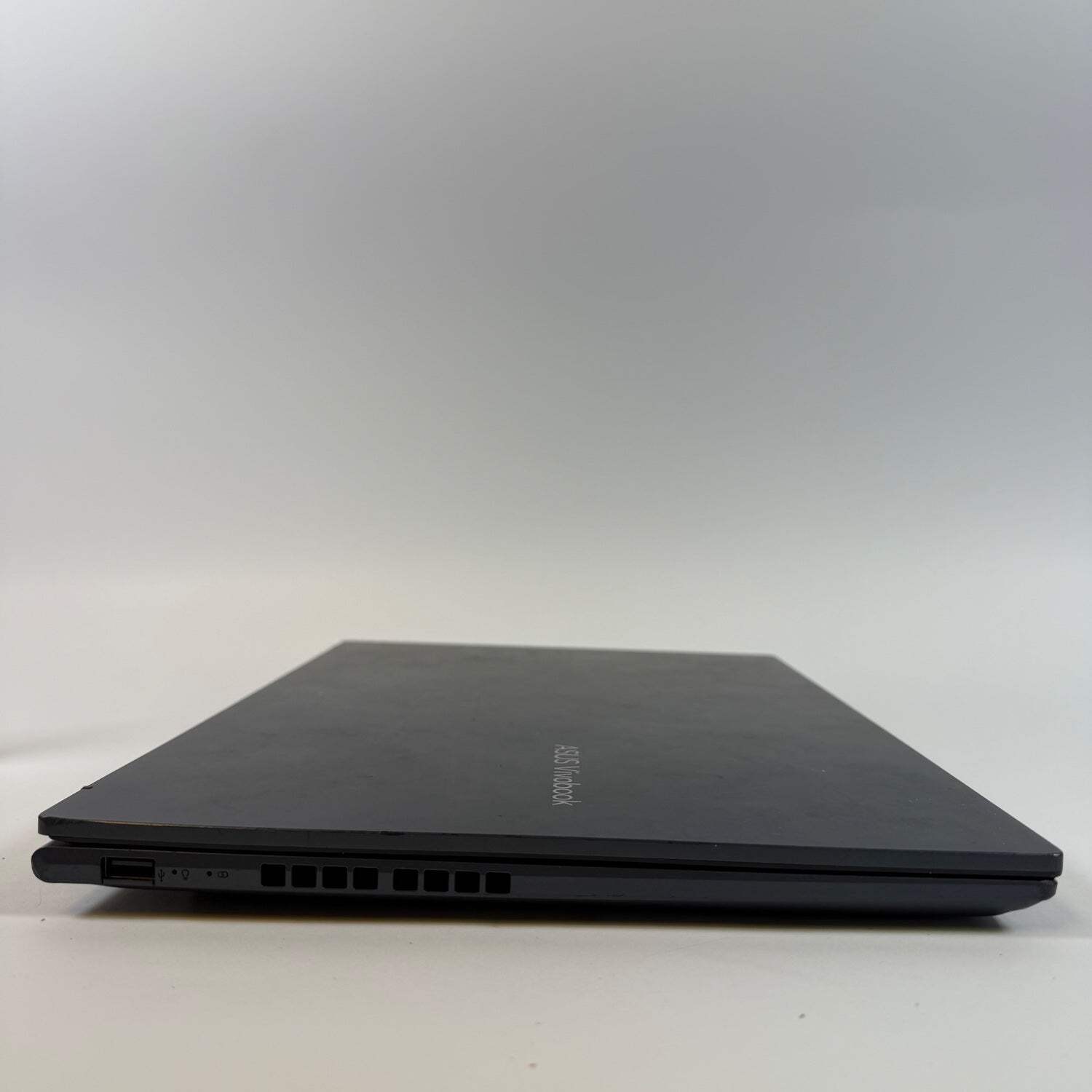Asus SonicMaster M1603Q 16″ Ryzen 7 5800HS 3.2GHz 11GB 512GB SSD