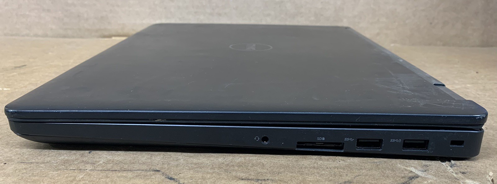 Dell Precision 3510 15.6” Intel Core i7-6820HQ 8GB DDR4 RAM 500GB SSD WIN 10P