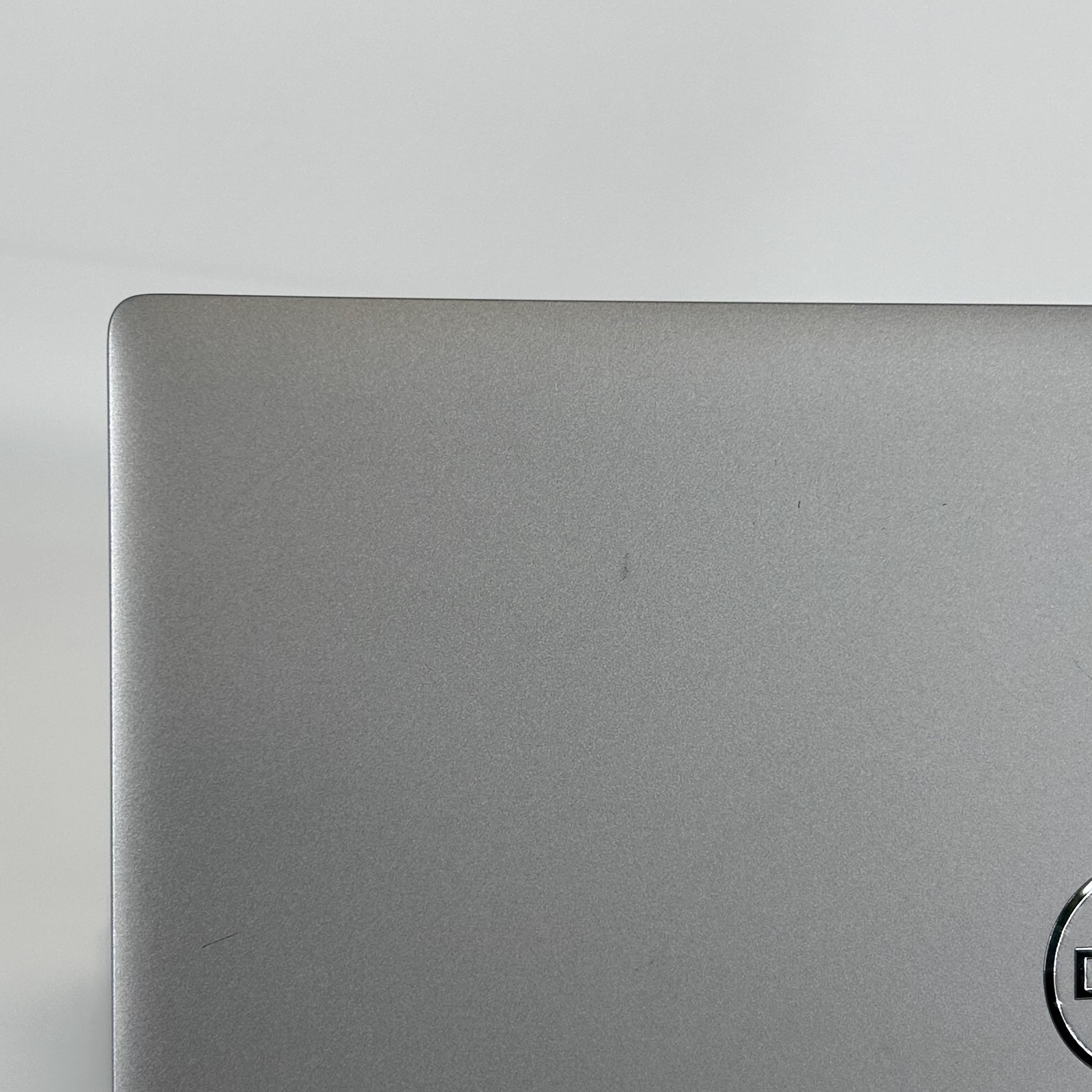 Dell Precision 3571 15.6 Gray FHD 2.7 GHz i5-12600H 16GB RAM 256GB SSD Good