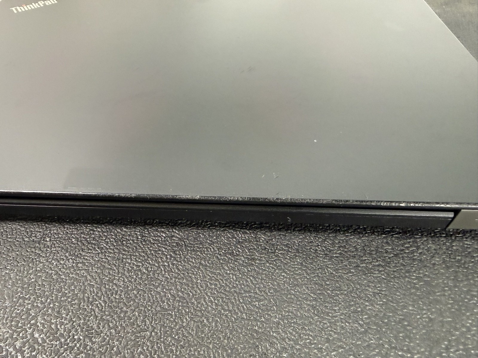Lenovo ThinkPad P15v Gen 1 i7-10850H 2.7GHz 32GB DDR4 NO SSD P620 Laptop – READ