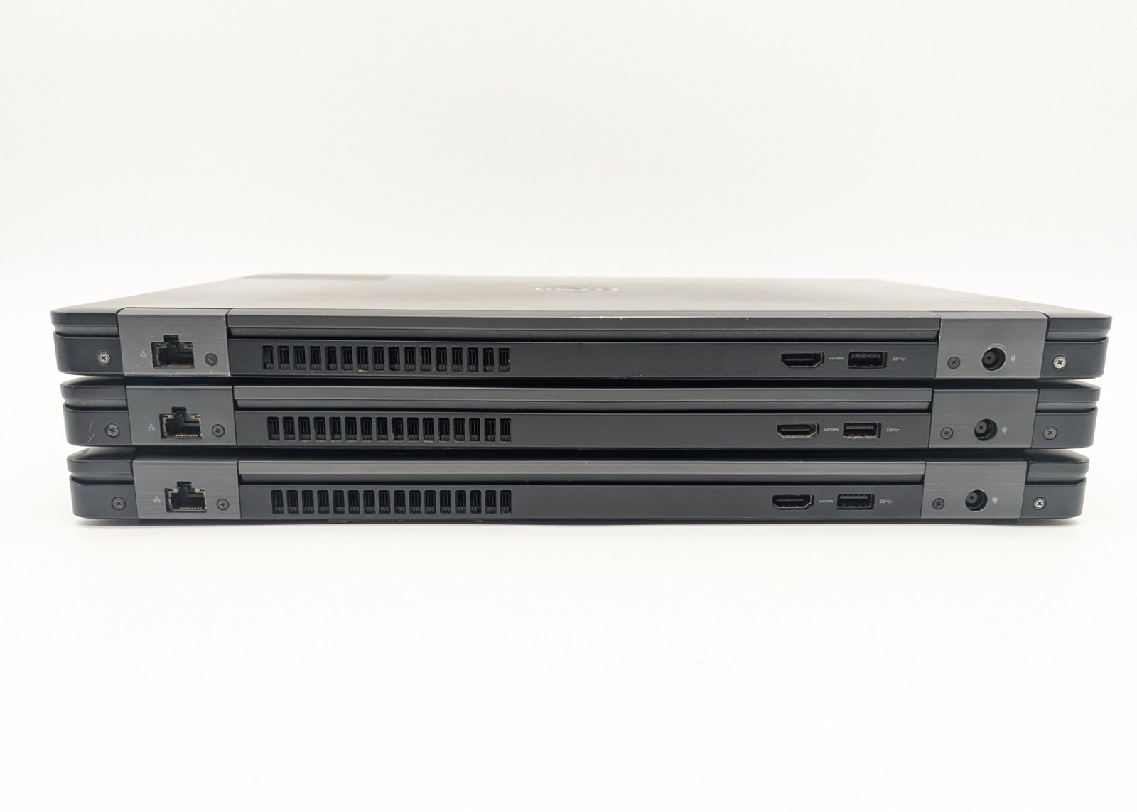 Lot of 3 Dell Latitude 5580 – Intel Core i7-7600U 2.9 GHz 8GB DDR4 RAM No OS/SSD