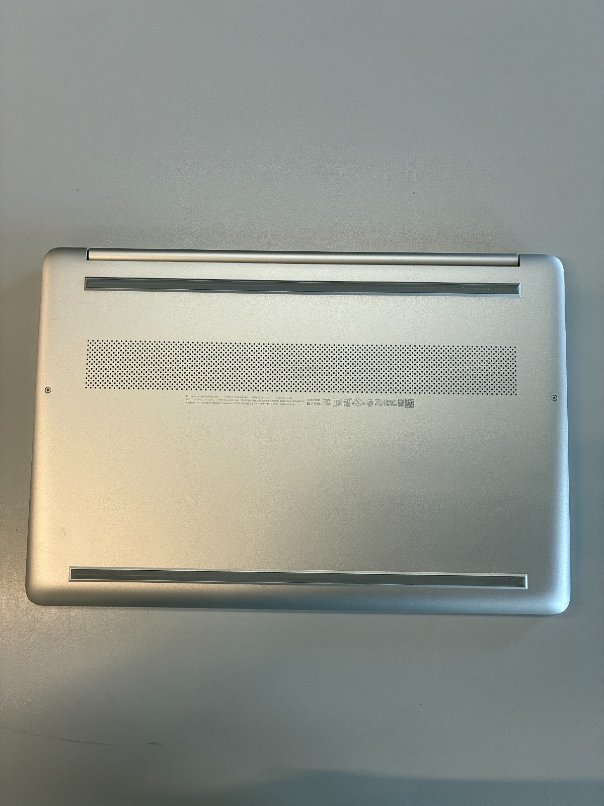 HP 15-dy2073dx: Touch 15.6″ / i7-1165G7 / RAM 16Gb / SSD 512Gb / Win 11