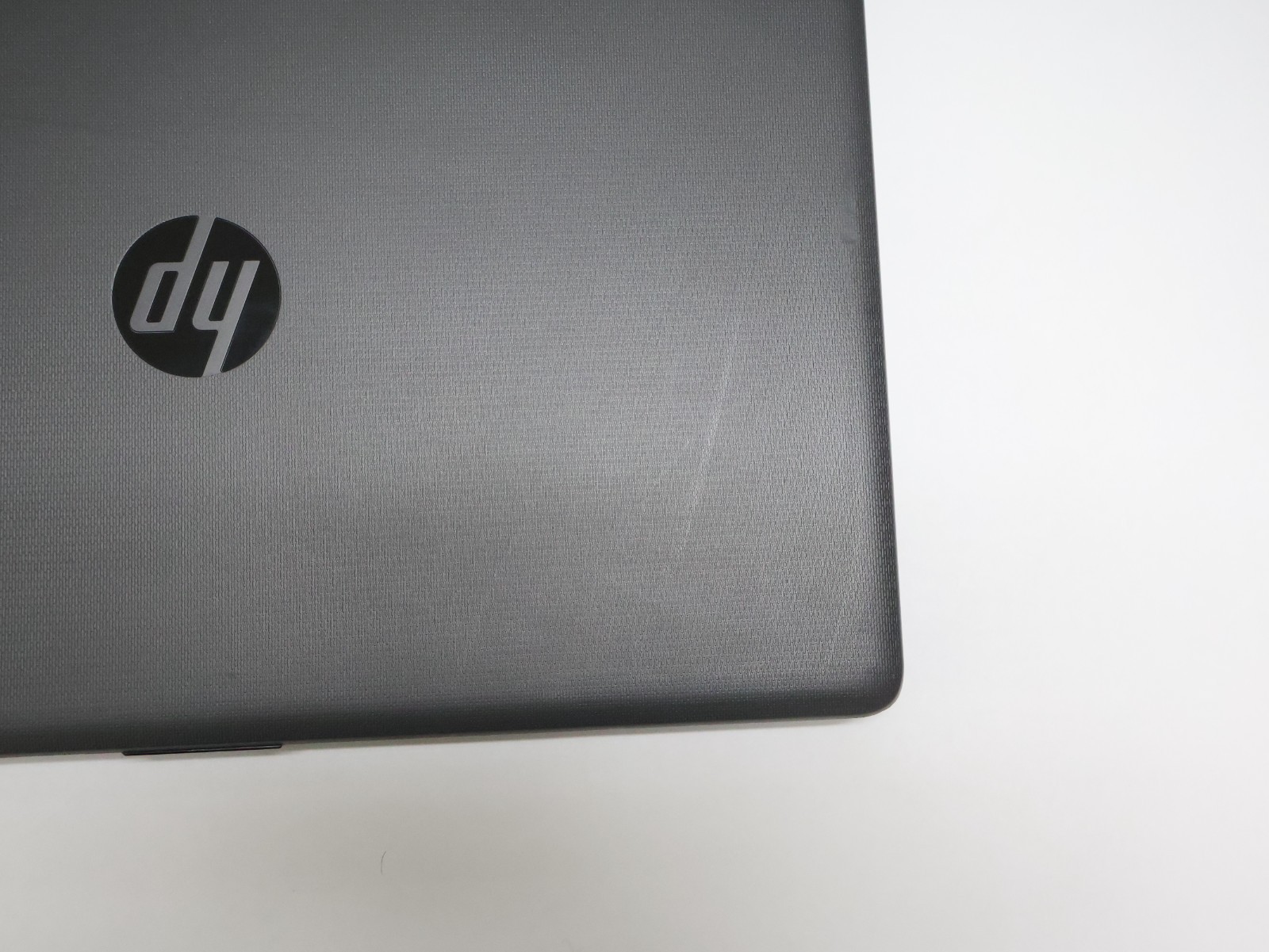 HP Notebook 255 G7 AMD A4-9125 Radeon R3 2.30GHz 4GB RAM 120GB NO BATTERY