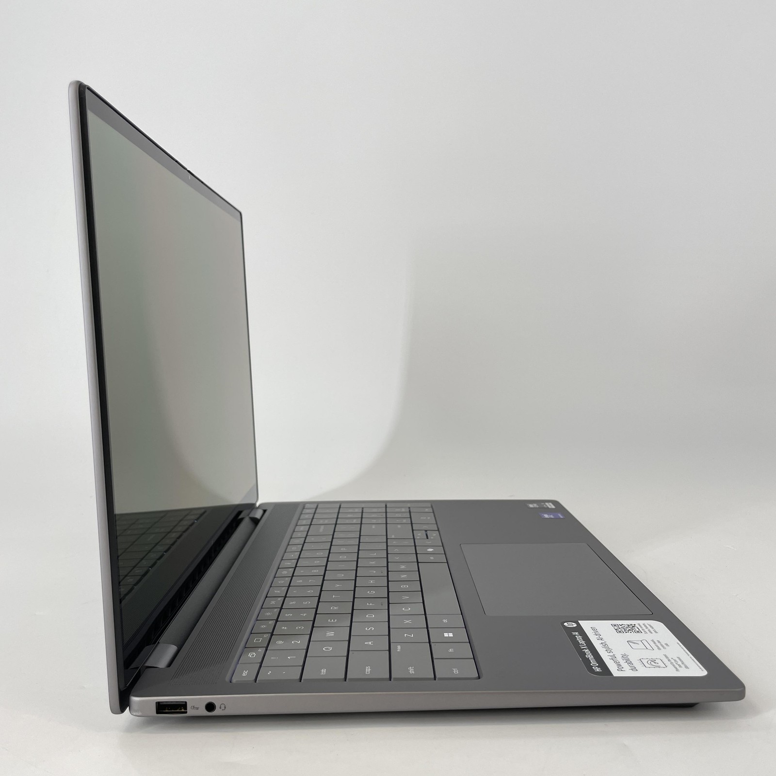 HP OmniBook X 16 2K 120Hz TOUCH 1.9 GHz Ultra X7 358H 32GB 1TB SSD Excellent