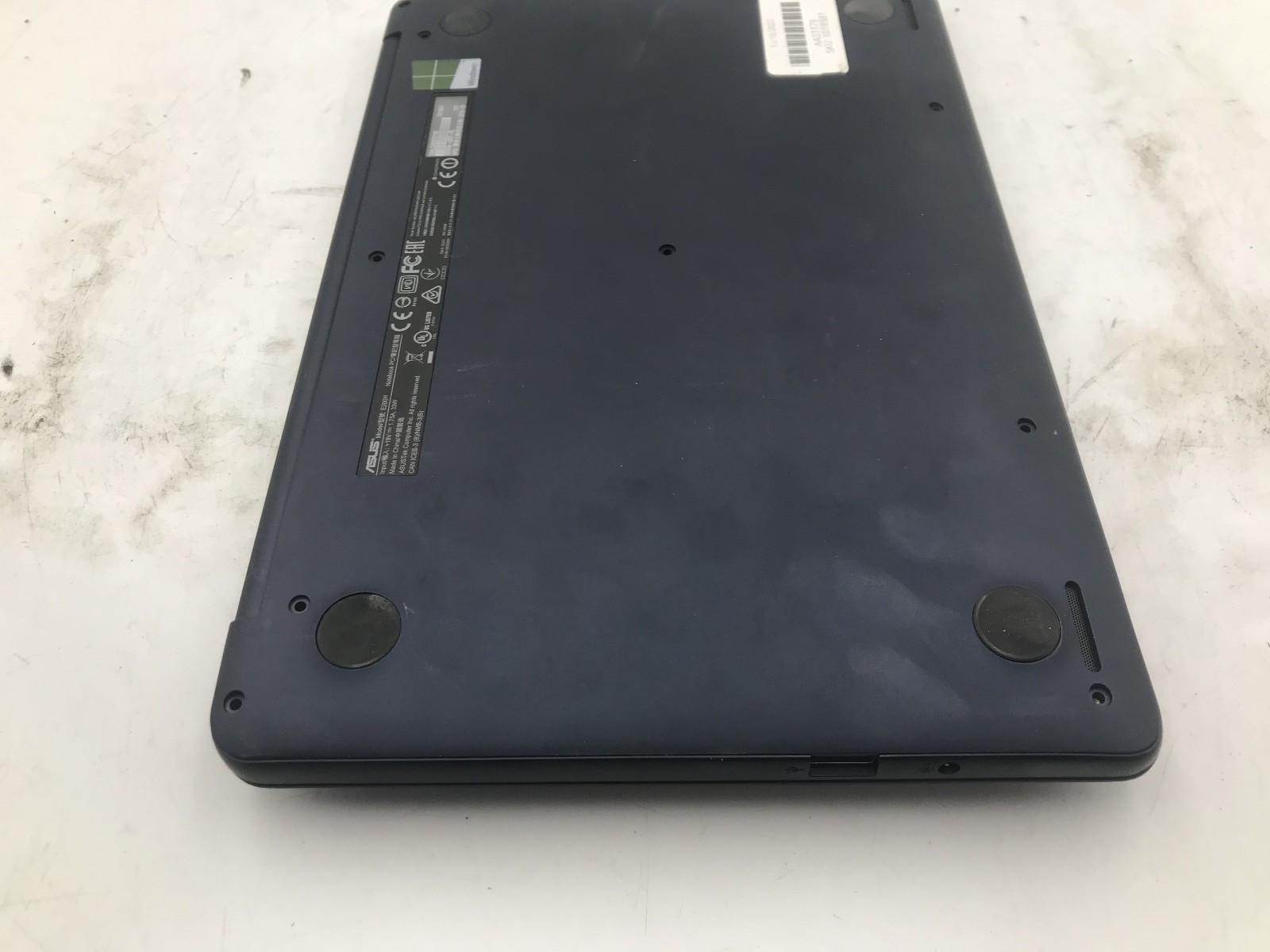ASUS E200H NOTEBOOK – FOR PARTS/REPAIR – INTEL ATOM X5-Z8350 – 2GB RAM -READ- BB