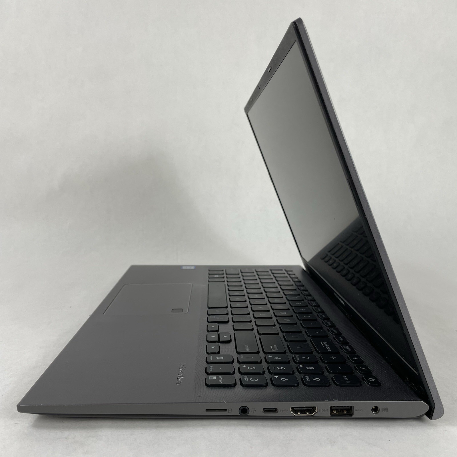 ASUS VivoBook F512F 15.6″ i3-8145U 2.10 GHz 8 GB RAM No SSD No OS No AC