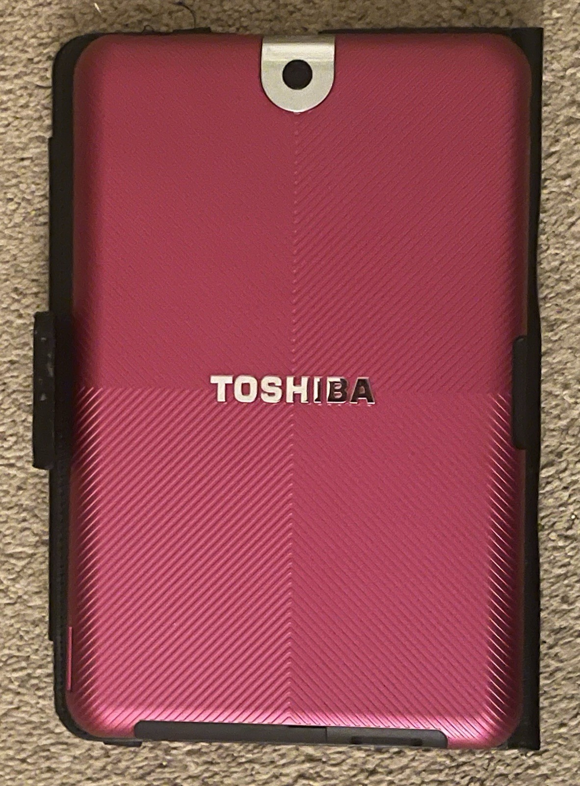 Android Toshiba Thrive Google Touch-Screen Tablet Mint Condition/Cracked Screen