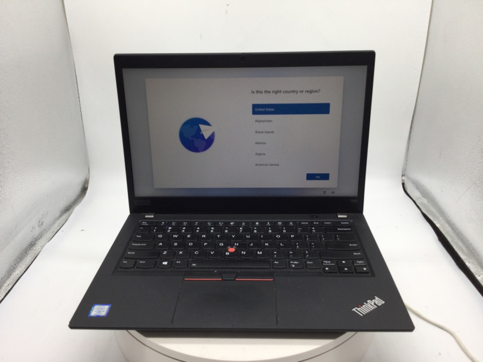 Lenovo ThinkPad T490 14″ Laptop i5-8365U 16GB RAM 256GB SSD Win11Pro Used READ