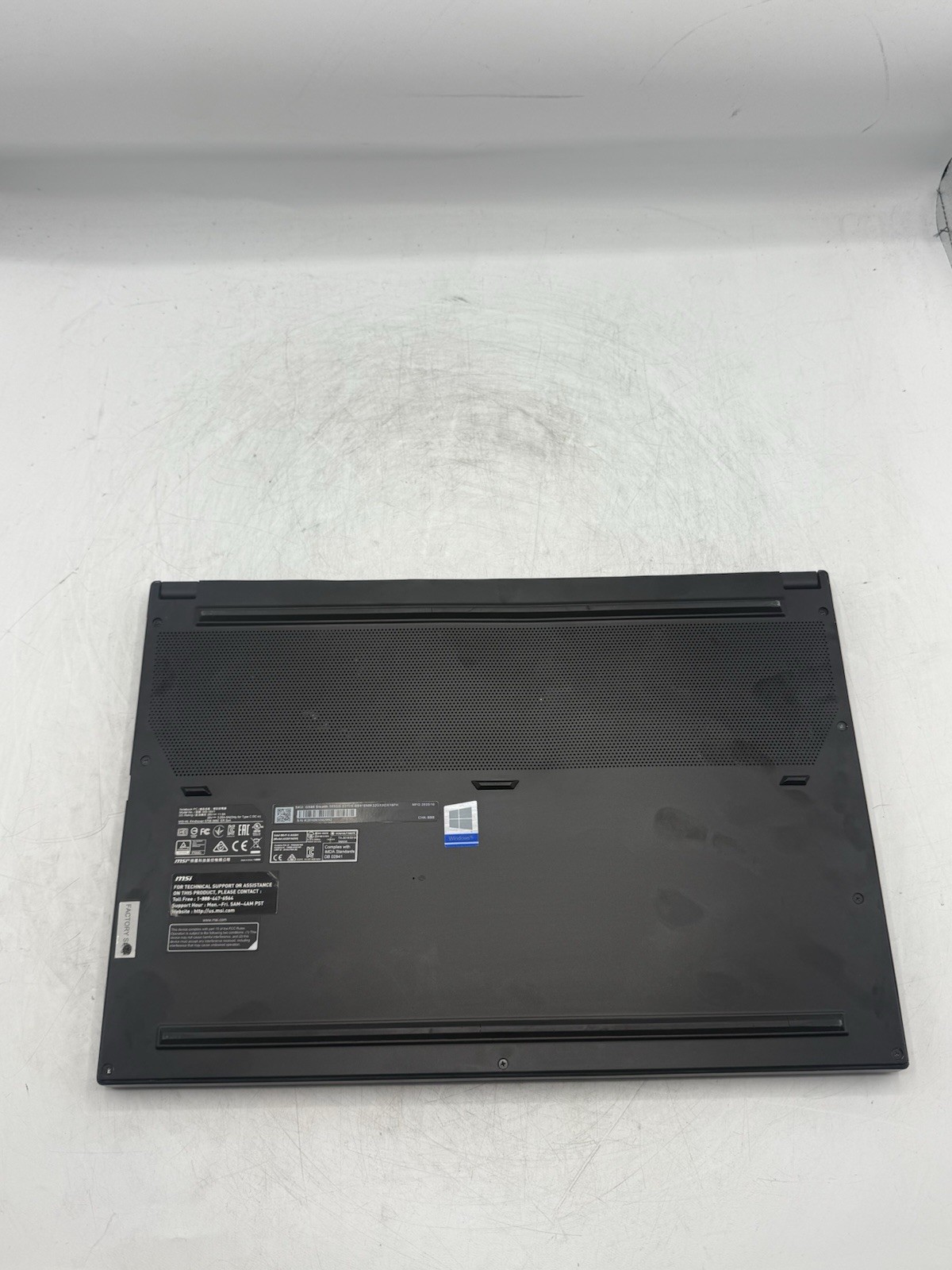 MSI GS66 Stealth 15.6″ FHD i9-10980HK 16GB RAM 2080 Super READ