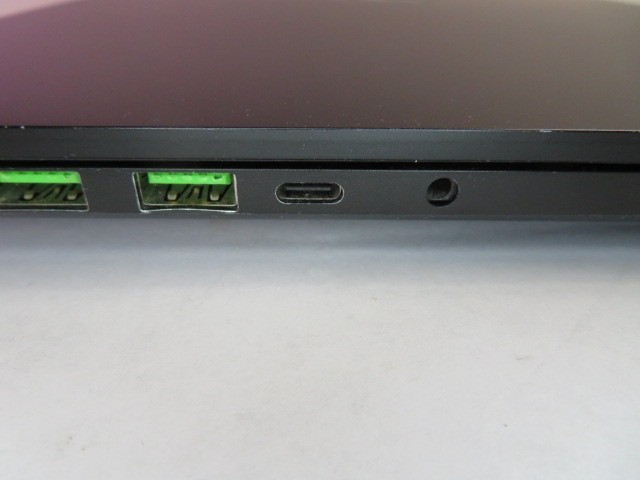 RAZER BLADE 15 RZ09-0421PEC3 (2022) i7-12800H 32GB 1TB NVMe RTX 3080Ti WIN 11