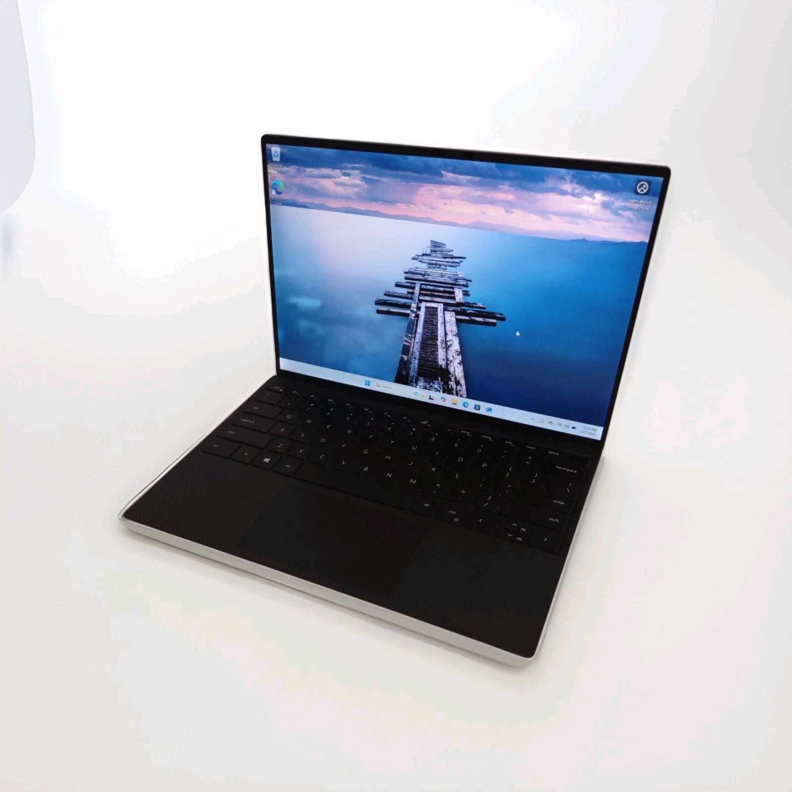 Dell XPS 13 9300 FHD+ 1.0 GHz i5-1035G1 8GB RAM 256GB SSD – Excellent
