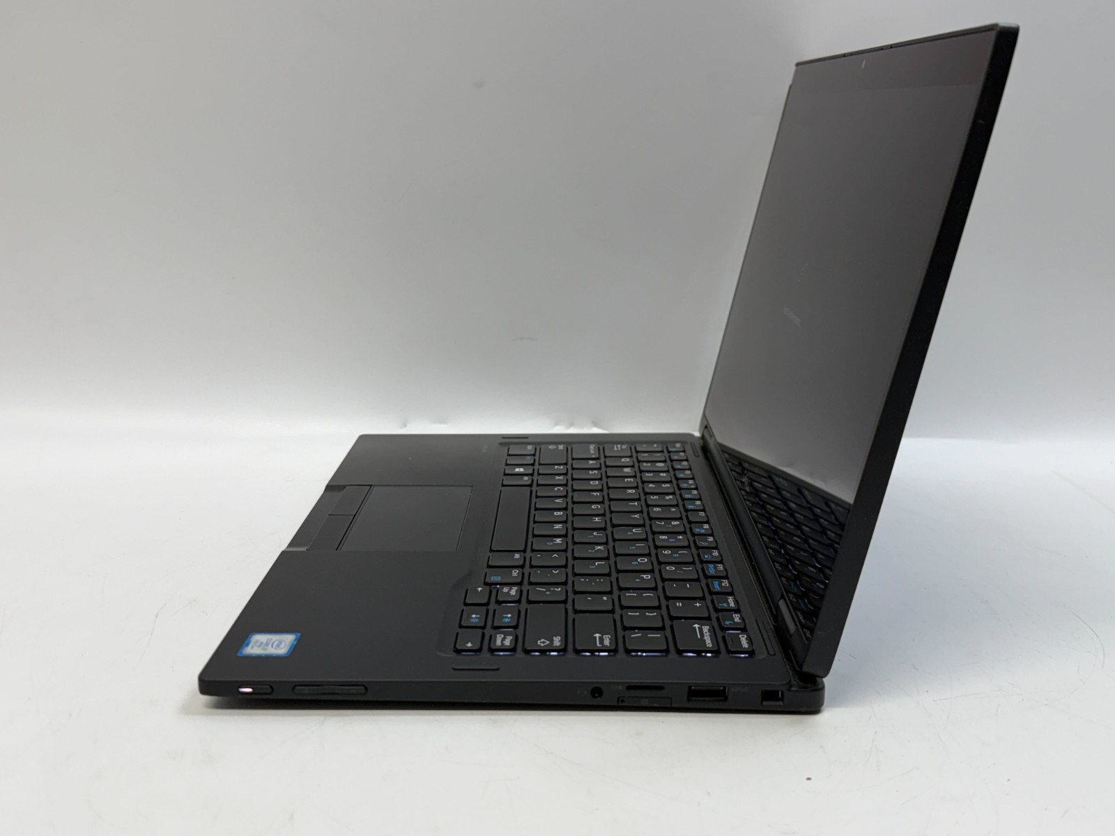 Dell Latitude 7389 i7-7600U 16GB RAM 256GB M.2 Win11 Home w/AC chipped corner