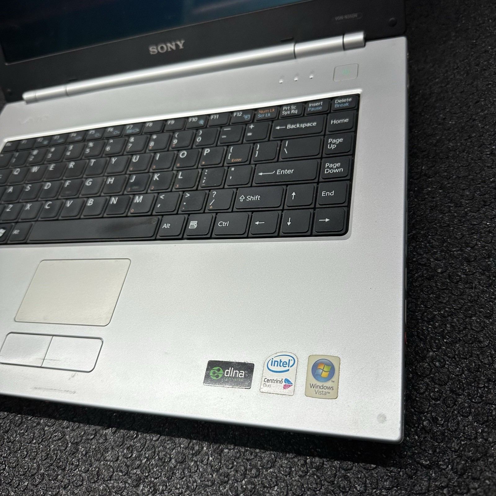 Sony VAIO PCG-7Y1L Laptop OEM Charger Windows Vista Business 100GB HDD Tested